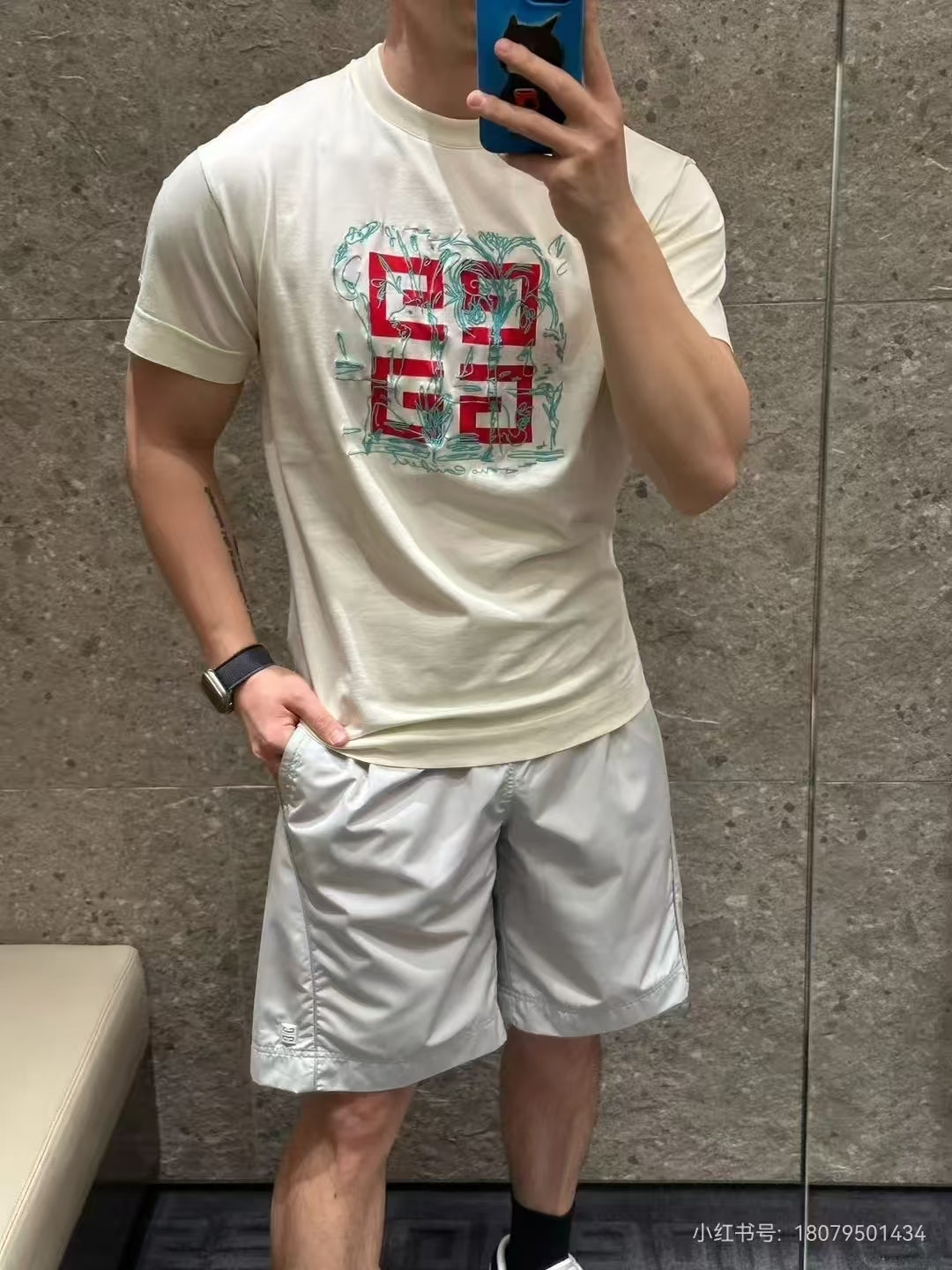 LuxluxHouse Best Quality Clothes Givenchy T-shirt