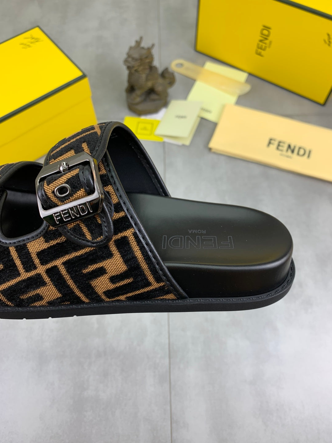 LuxluxHouse Best Quality Sandals Fendi