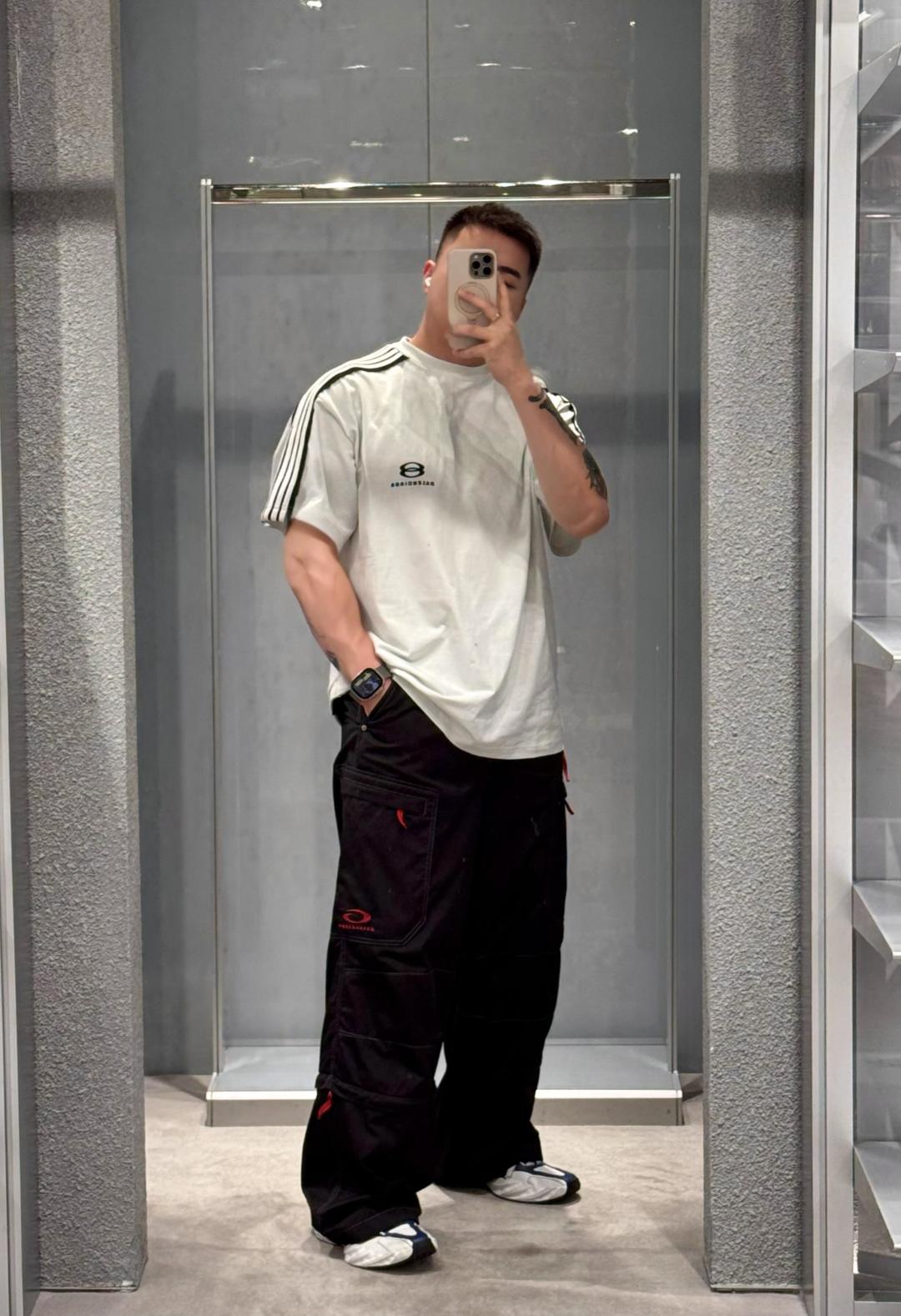 LuxluxHouse Best Quality Clothes Balenciaga T-shirt