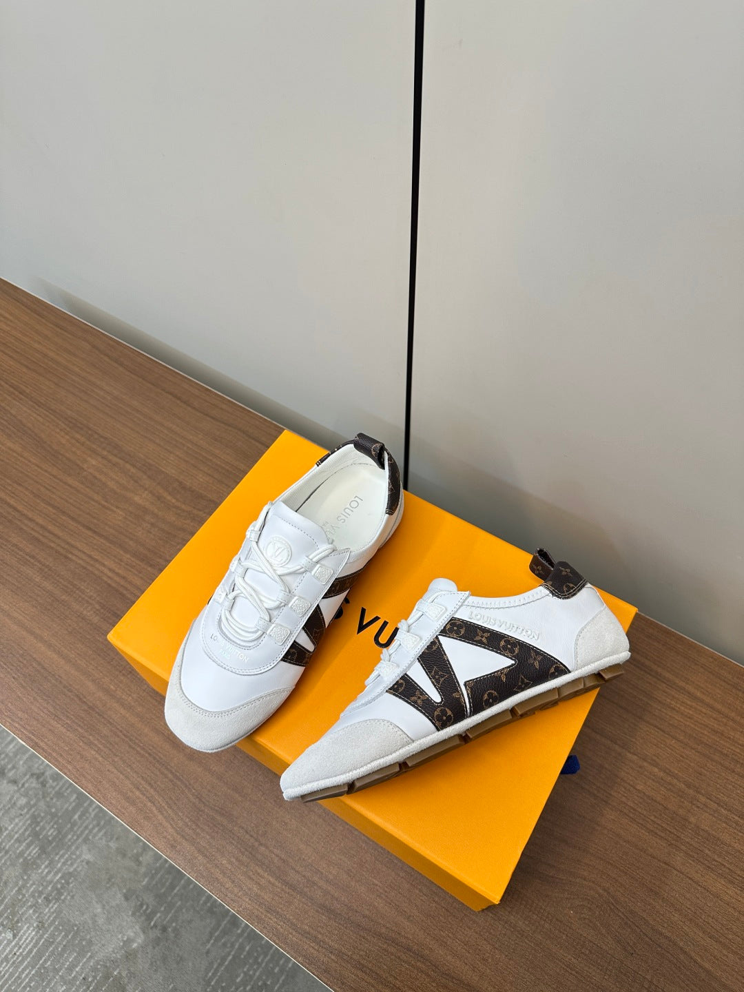 LuxluxHouse Best Quality Women Shoes Louis Vuitton