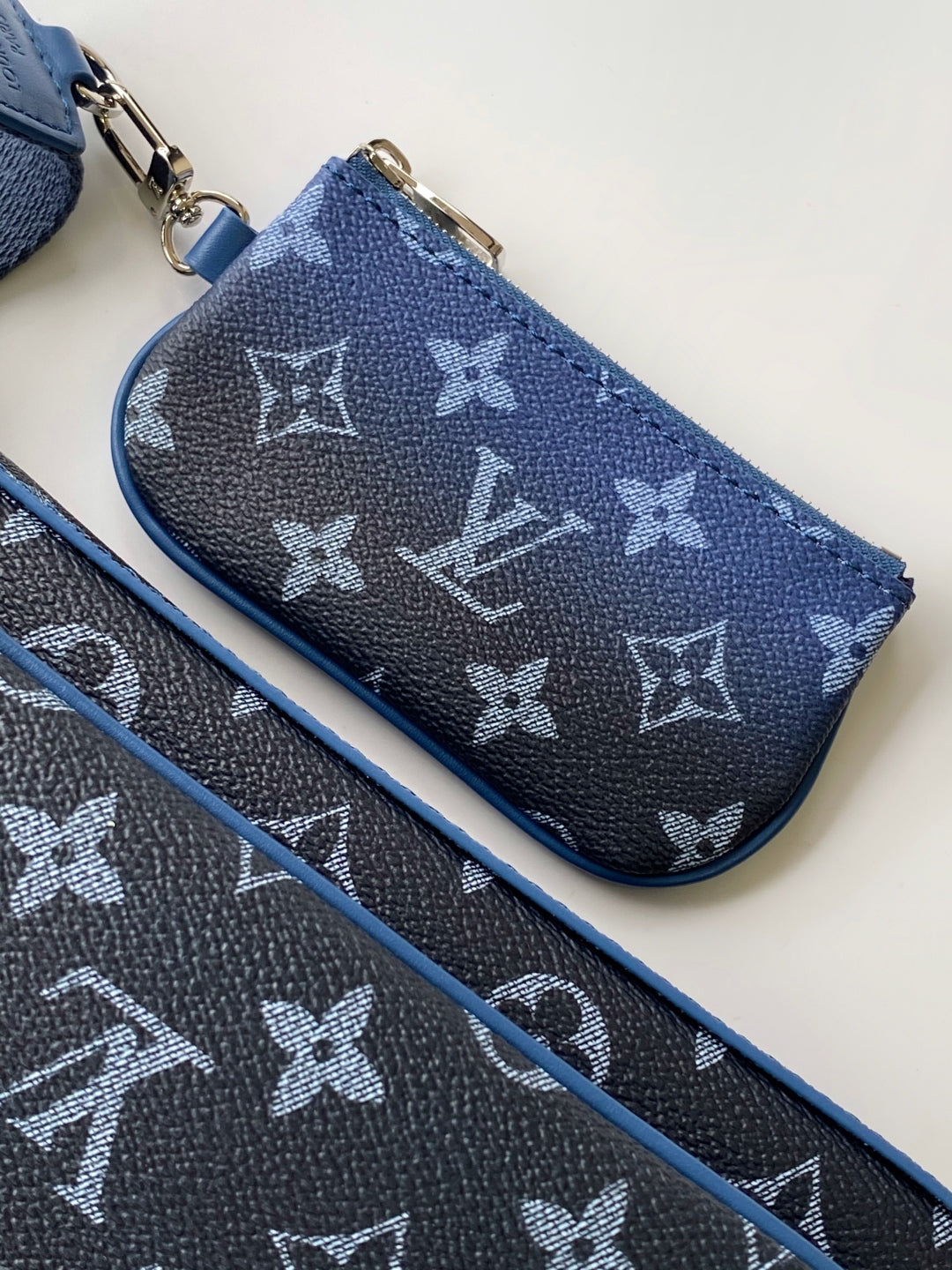 LuxluxHouse Best Quality Bags Louis Vuitton Men
