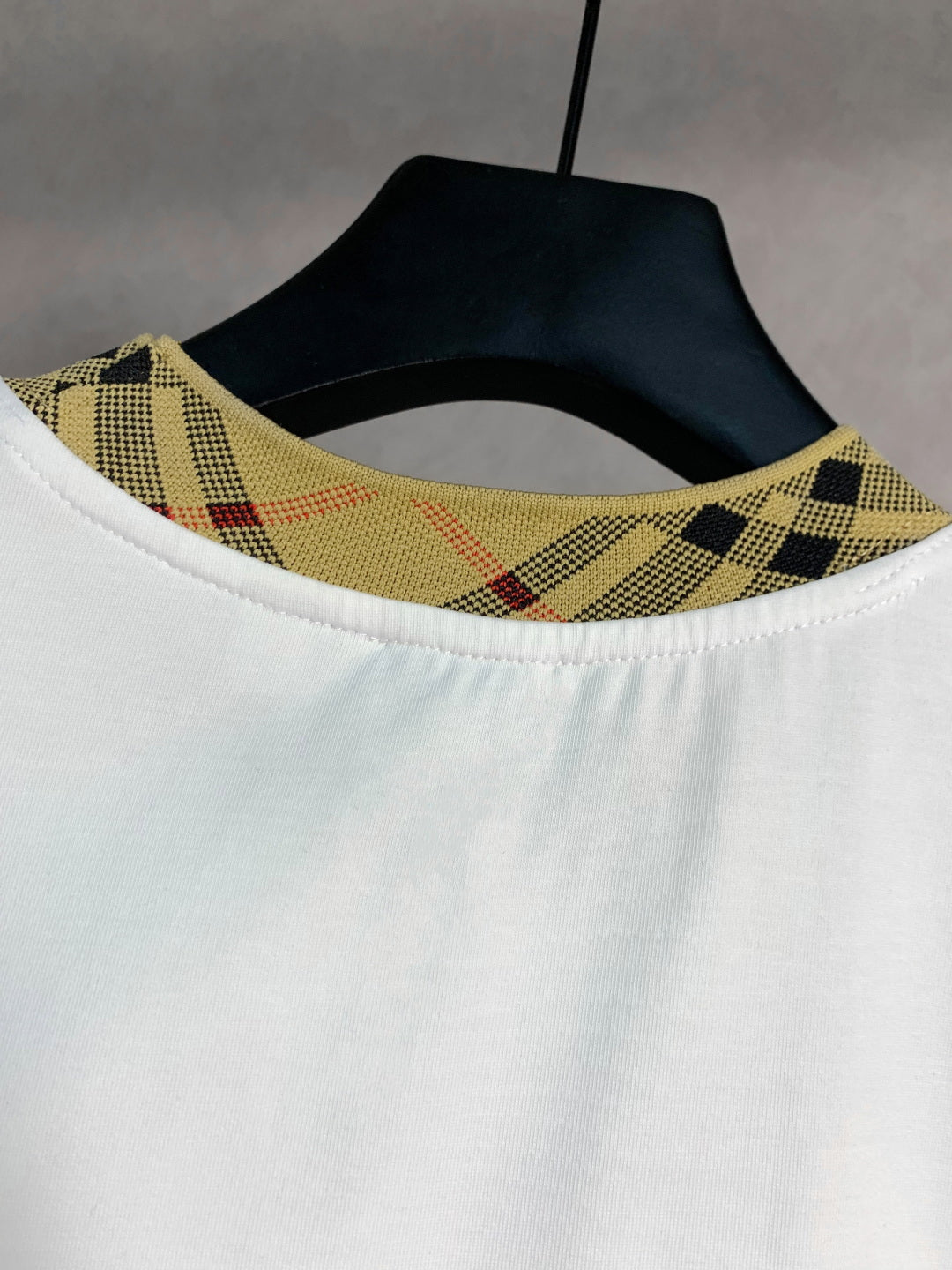 LuxluxHouse Best Quality Clothes Burberry T-shirt