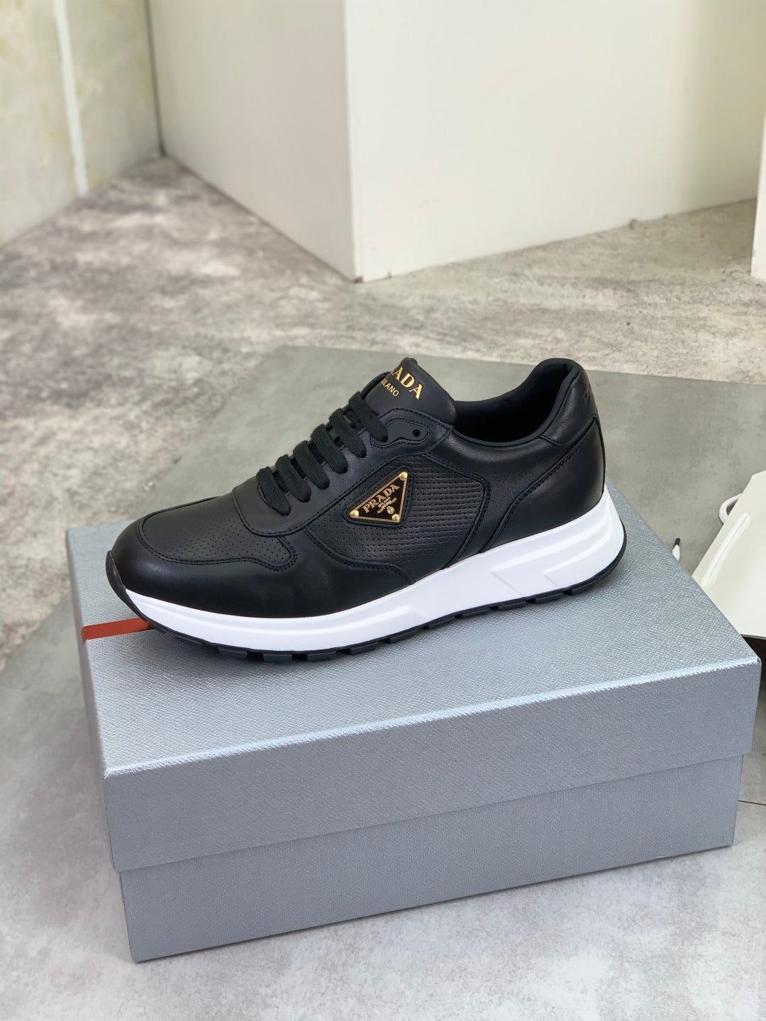 LuxluxHouse Best Quality Shoes Prada