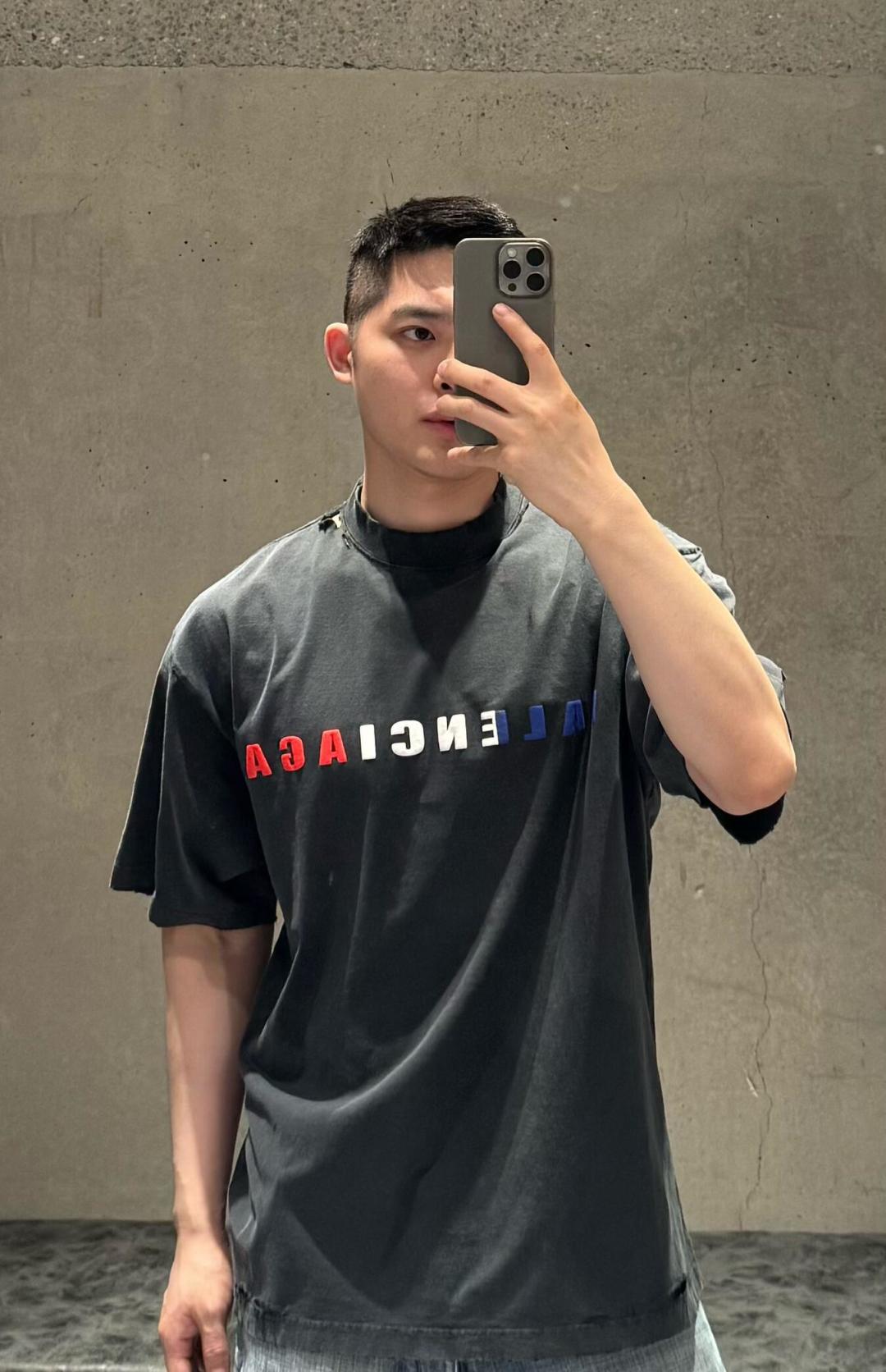 LuxluxHouse Best Quality Clothes Balenciaga T-shirt