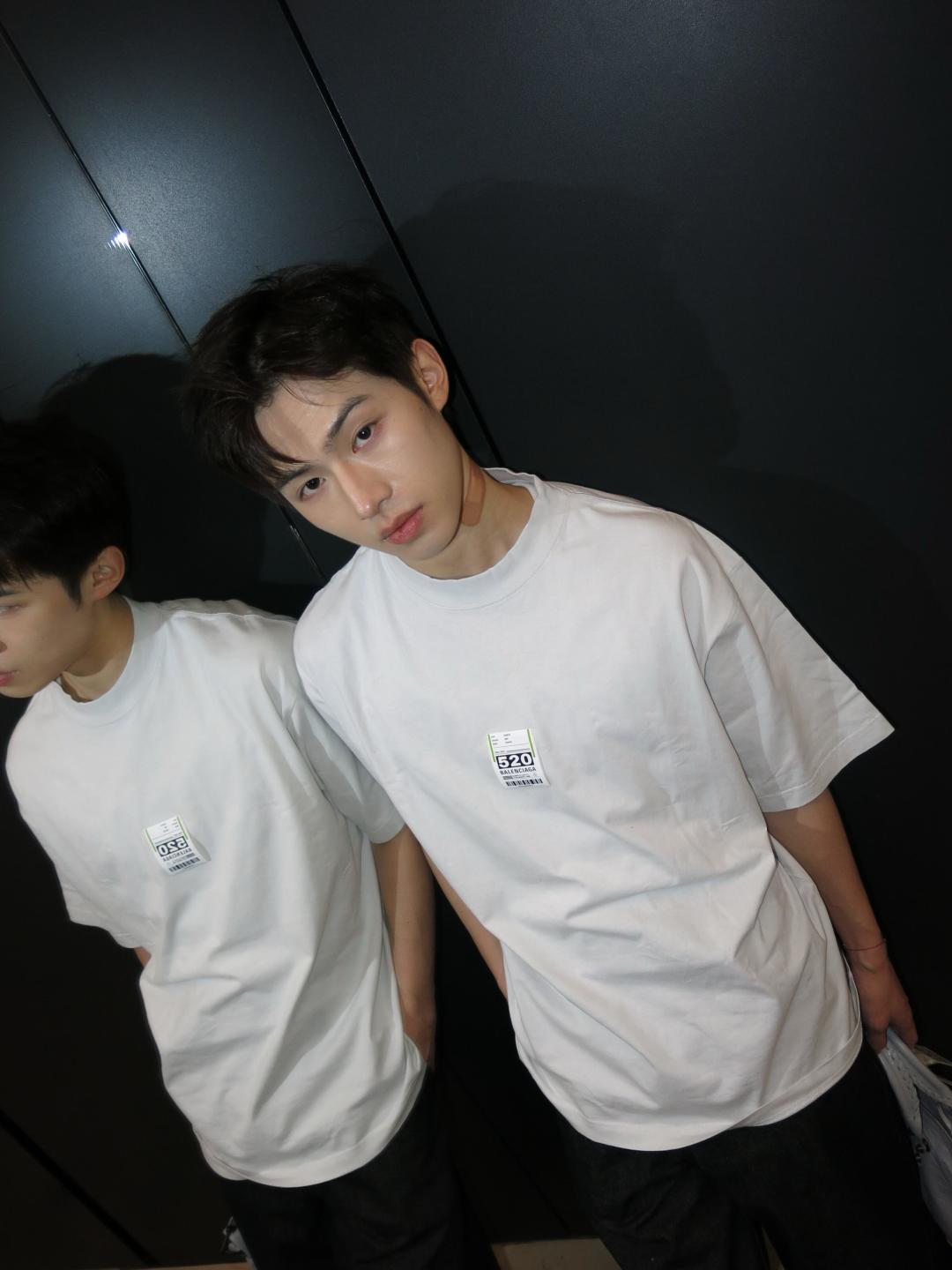 LuxluxHouse Best Quality Clothes Balenciaga T-shirt