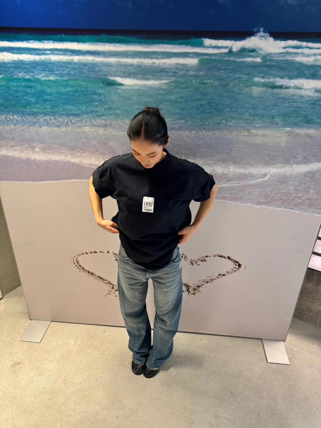 LuxluxHouse Best Quality Clothes Balenciaga T-shirt