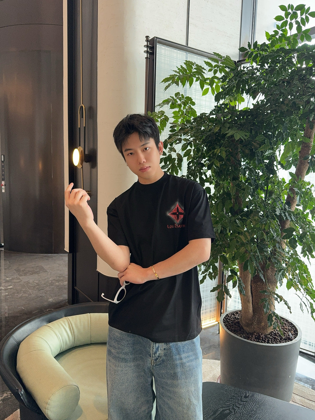 LuxluxHouse Best Quality Clothes T-shirt Louis Vuitton