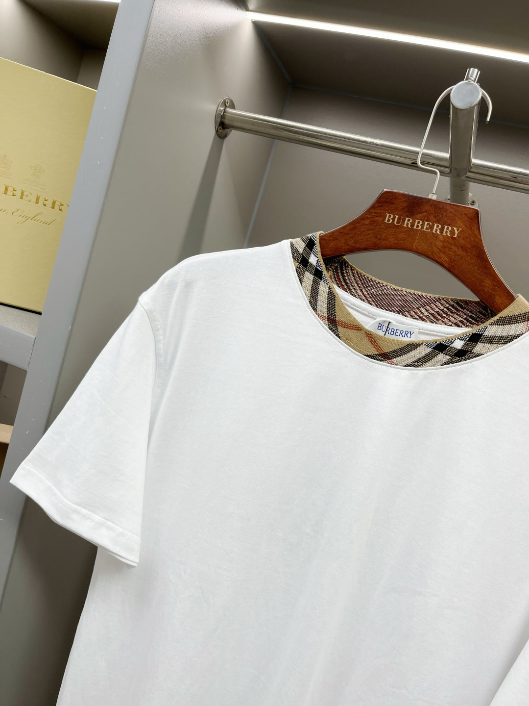 LuxluxHouse Best Quality Clothes Burberry T-shirt