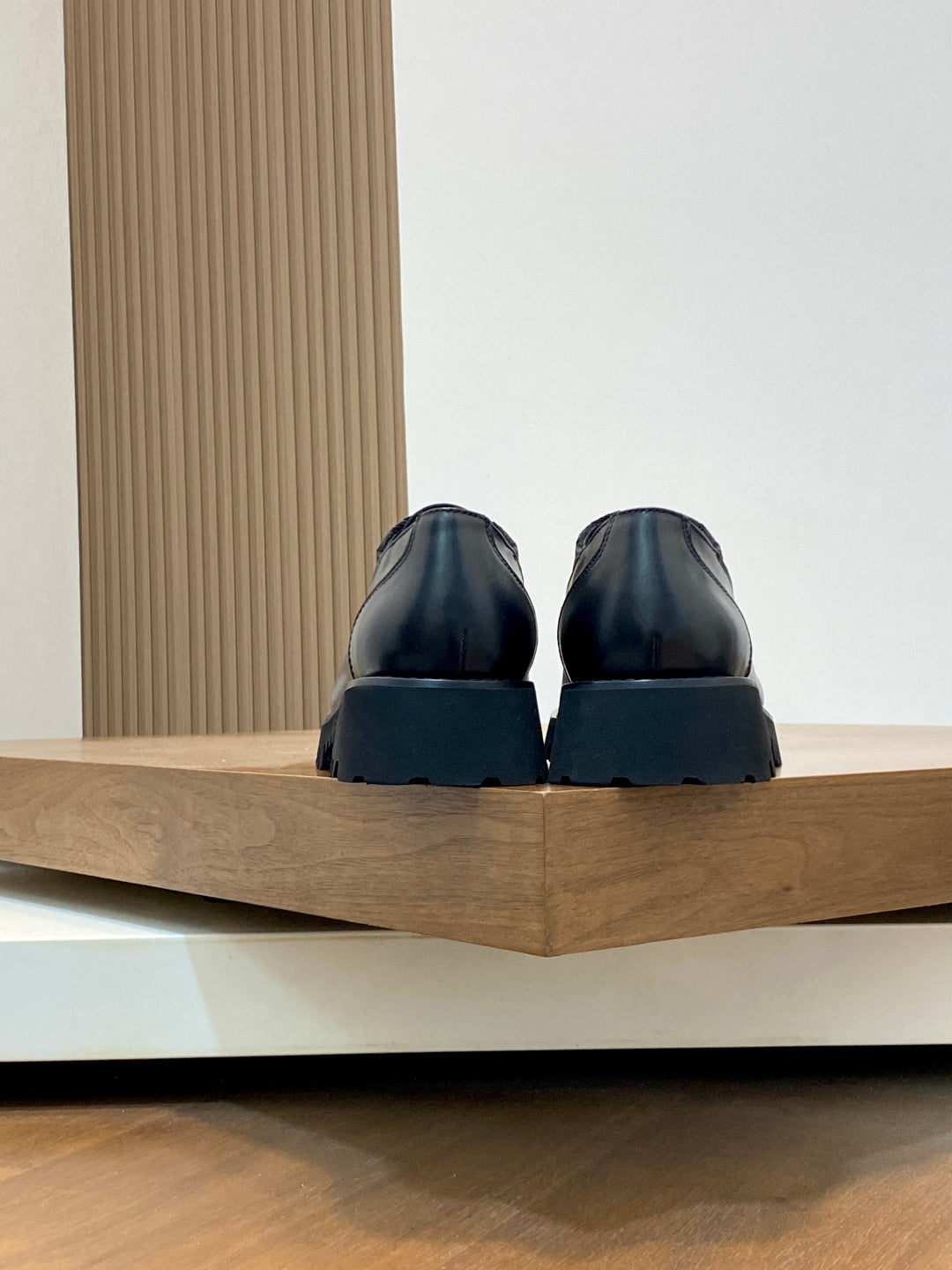 LuxluxHouse Best Quality Shoes Valentino