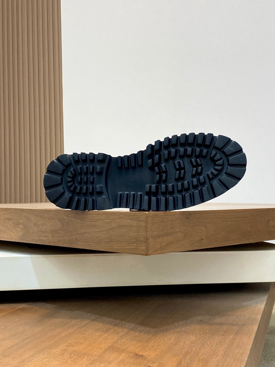 LuxluxHouse Best Quality Shoes Valentino