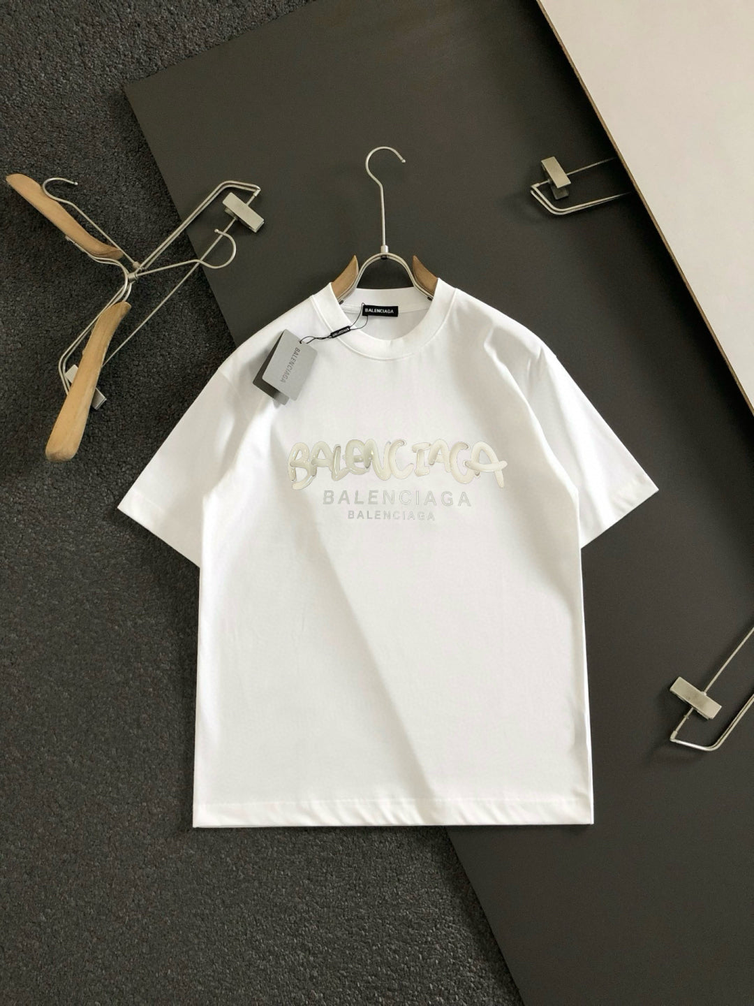 LuxluxHouse Best Quality Clothes Balenciaga T-shirt