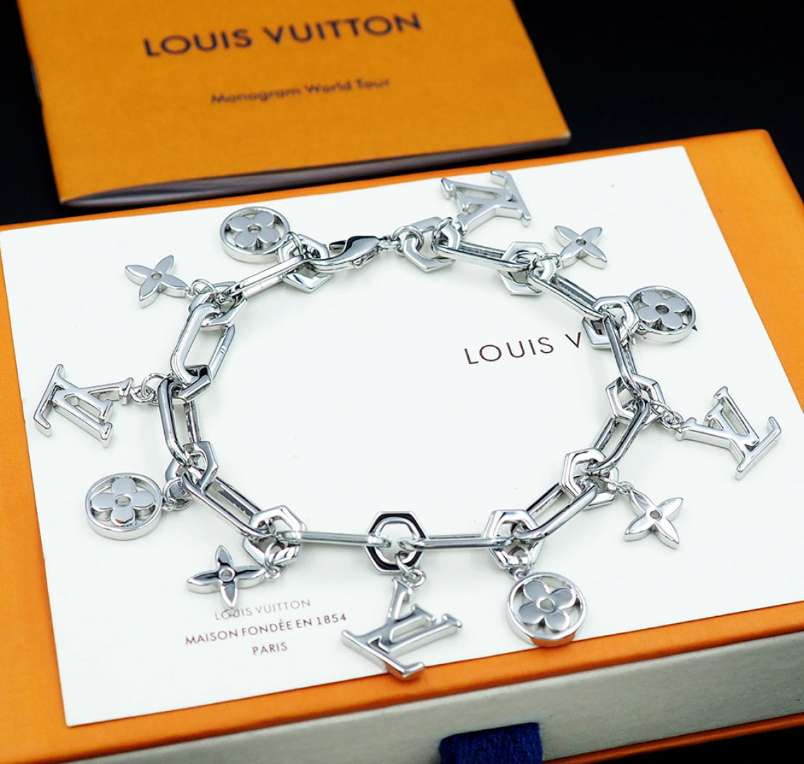 LuxluxHouse Best Quality Accessories Bracelet Louis Vuitton