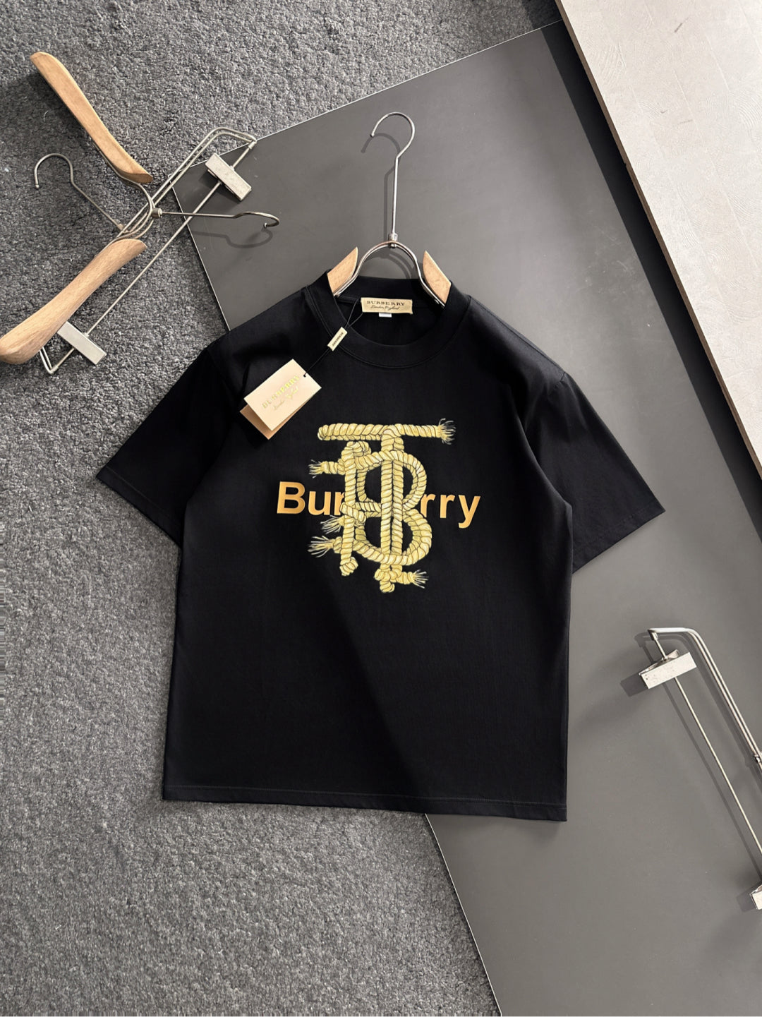 LuxluxHouse Best Quality Clothes Burberry T-shirt