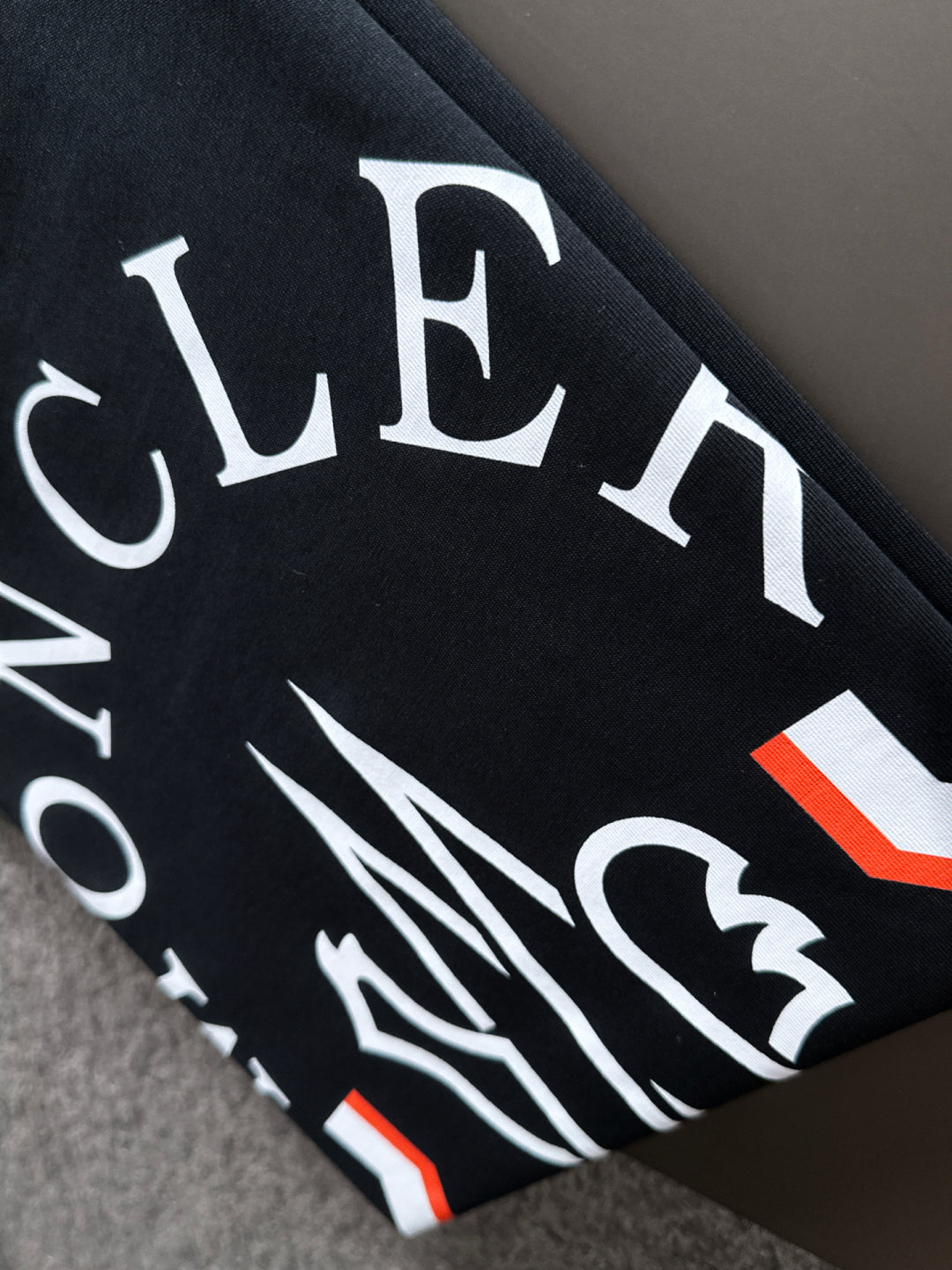 LuxluxHouse Best Quality Clothes T-shirt Moncler