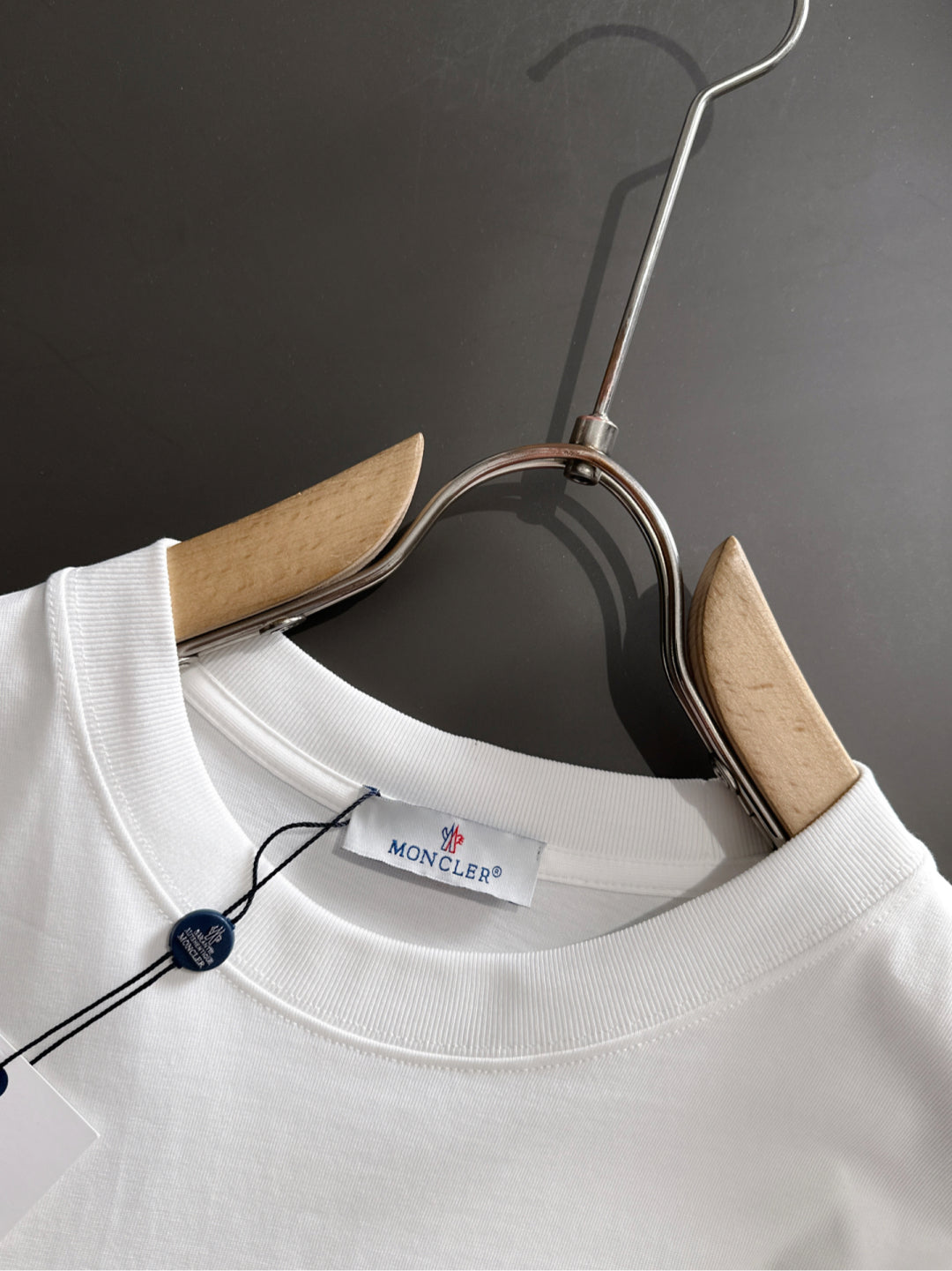 LuxluxHouse Best Quality Clothes T-shirt Moncler