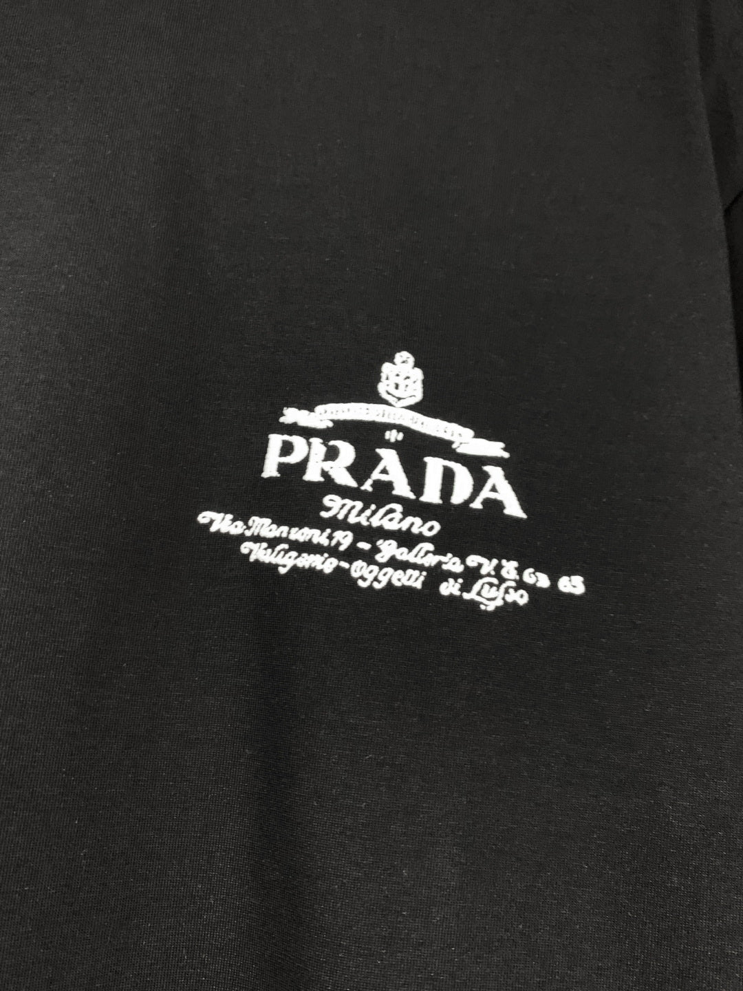 LuxluxHouse Best Quality Clothes T-shirt Prada