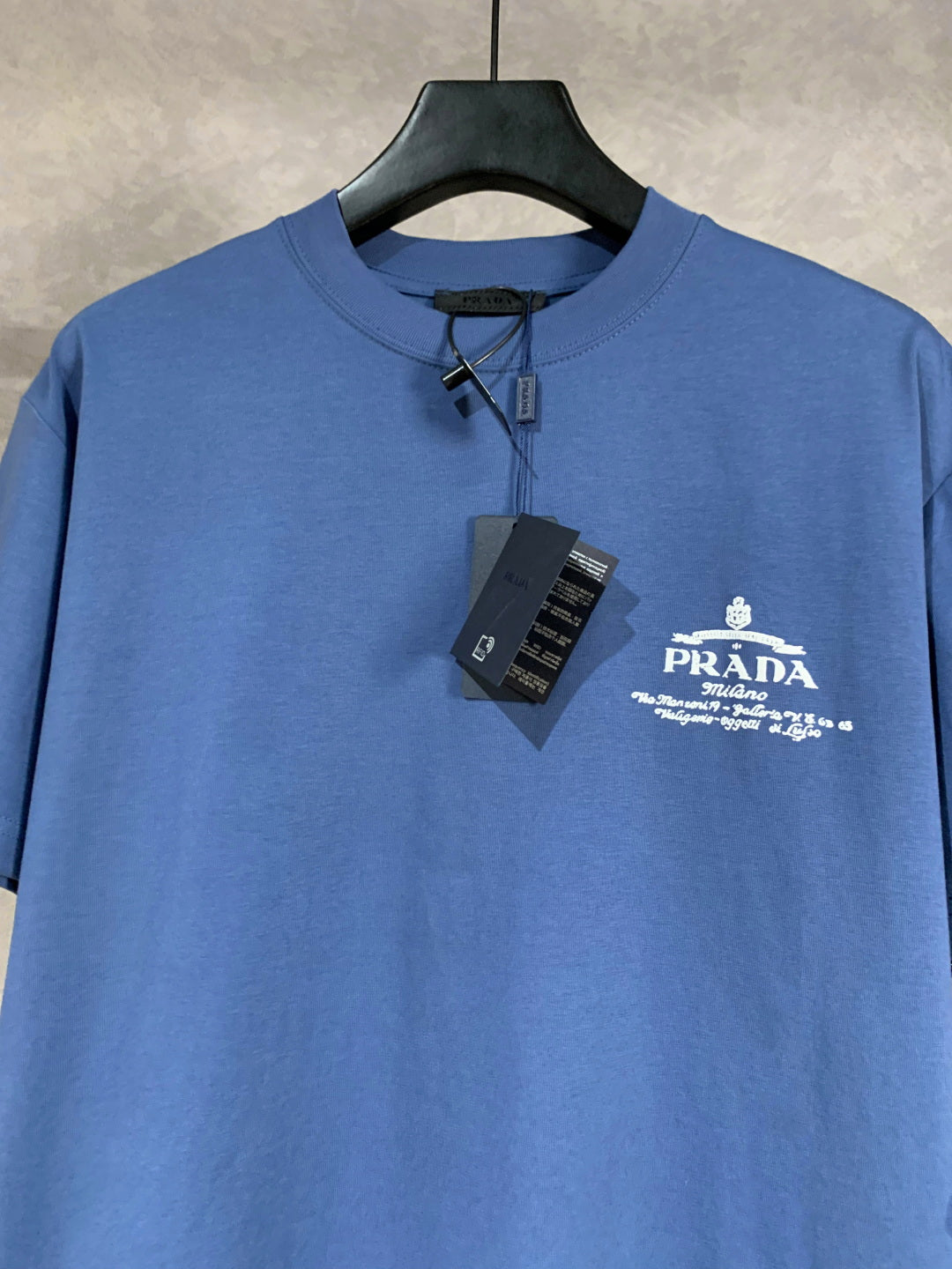 LuxluxHouse Best Quality Clothes T-shirt Prada