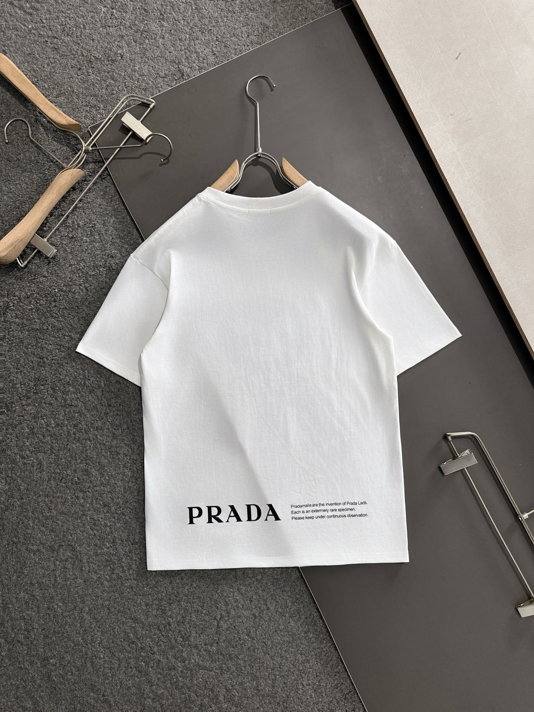 LuxluxHouse Best Quality Clothes T-shirt Prada