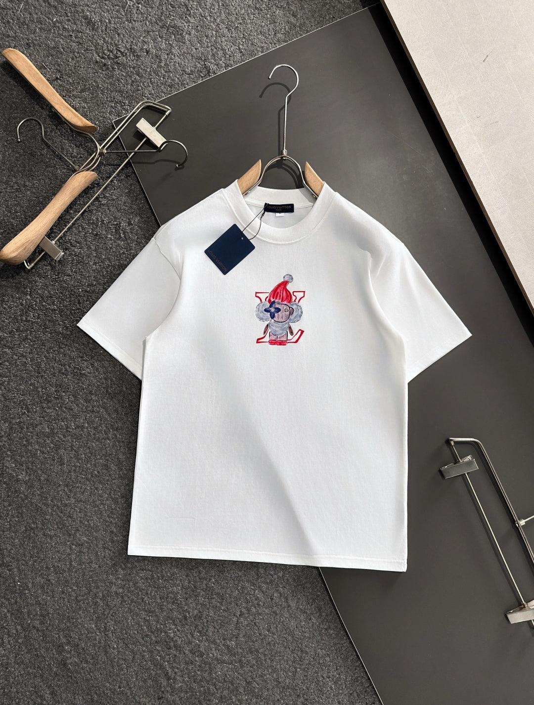 LuxluxHouse Best Quality Clothes T-shirt Louis Vuitton