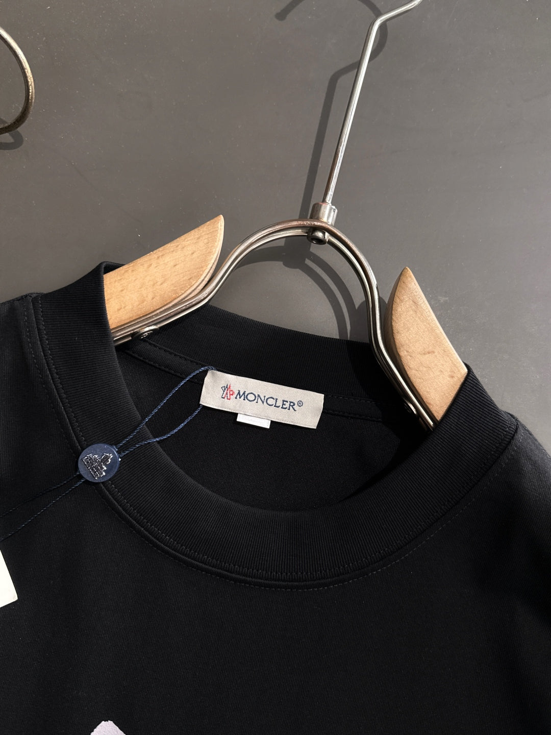 LuxluxHouse Best Quality Clothes T-shirt Moncler