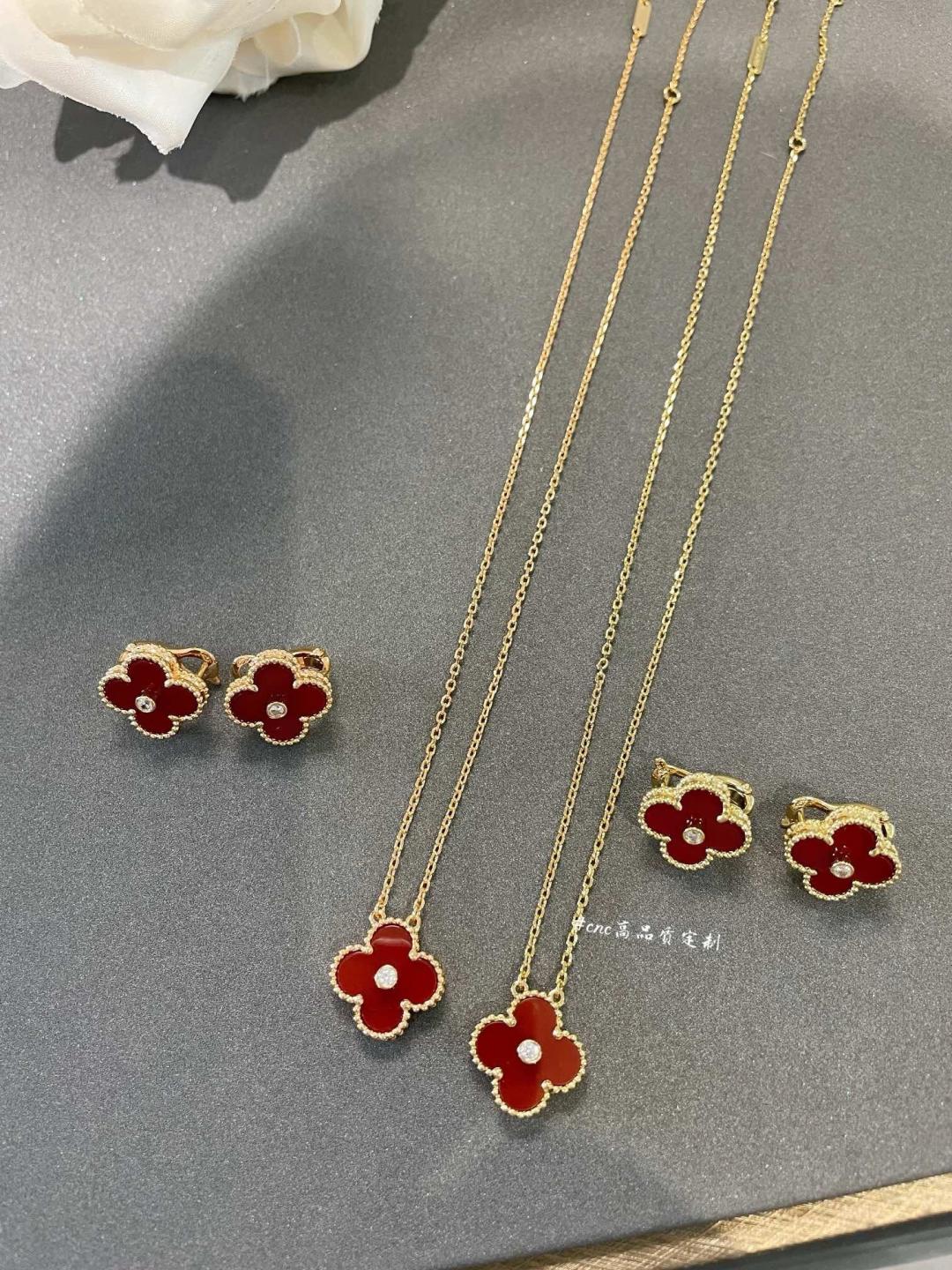 LuxluxHouse Best Quality Accessories Van Cleef & Arpels