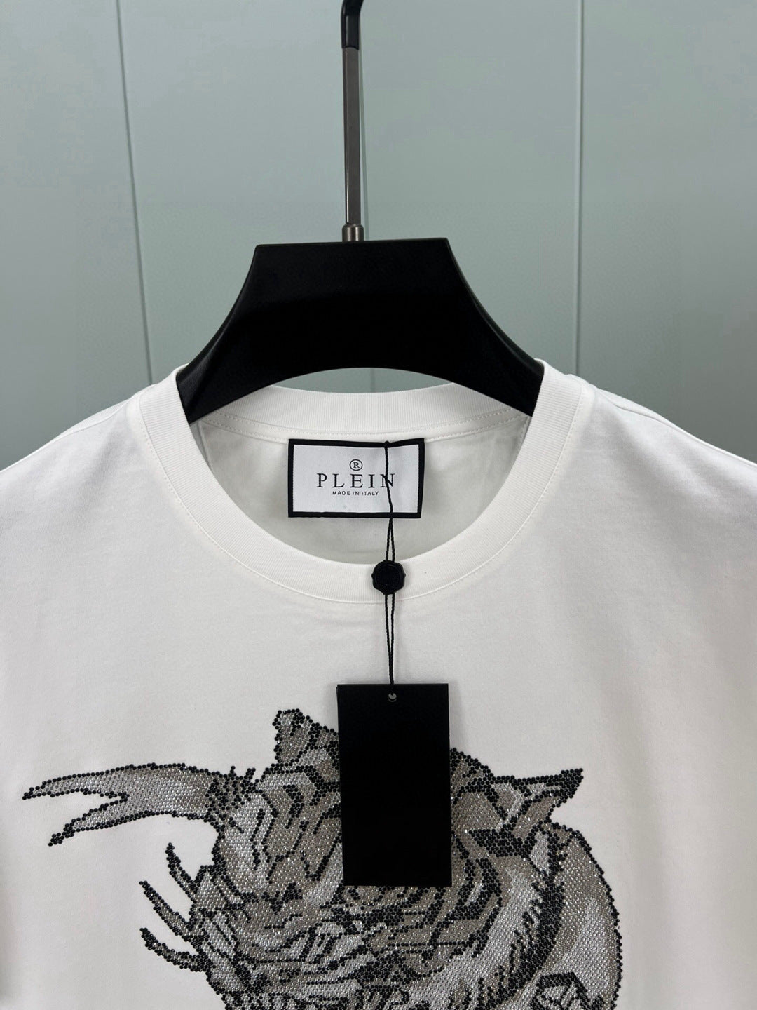 LuxluxHouse Best Quality Clothes T-shirt