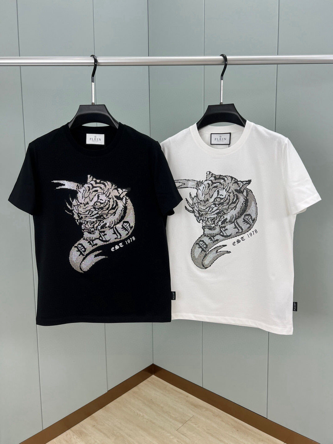 LuxluxHouse Best Quality Clothes T-shirt