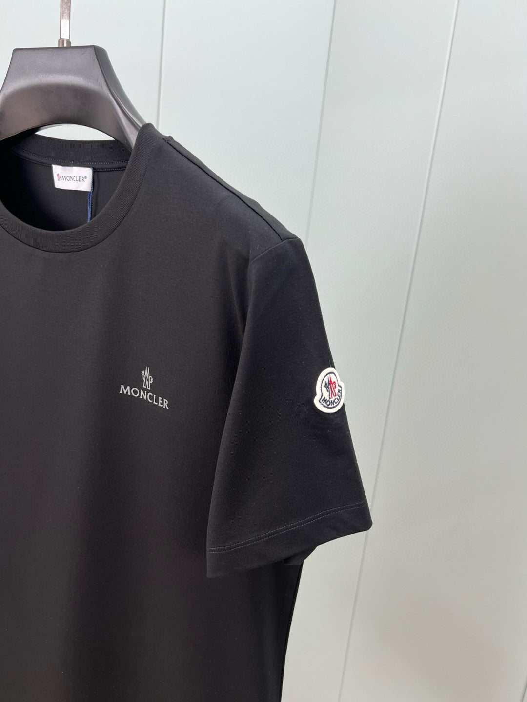 LuxluxHouse Best Quality Clothes T-shirt Moncler