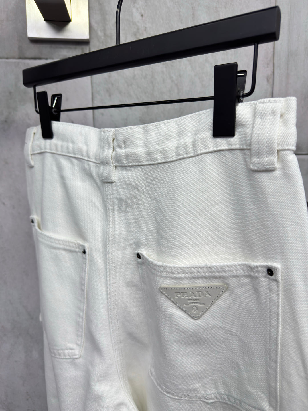 LuxluxHouse Best Quality Clothes Pants Prada