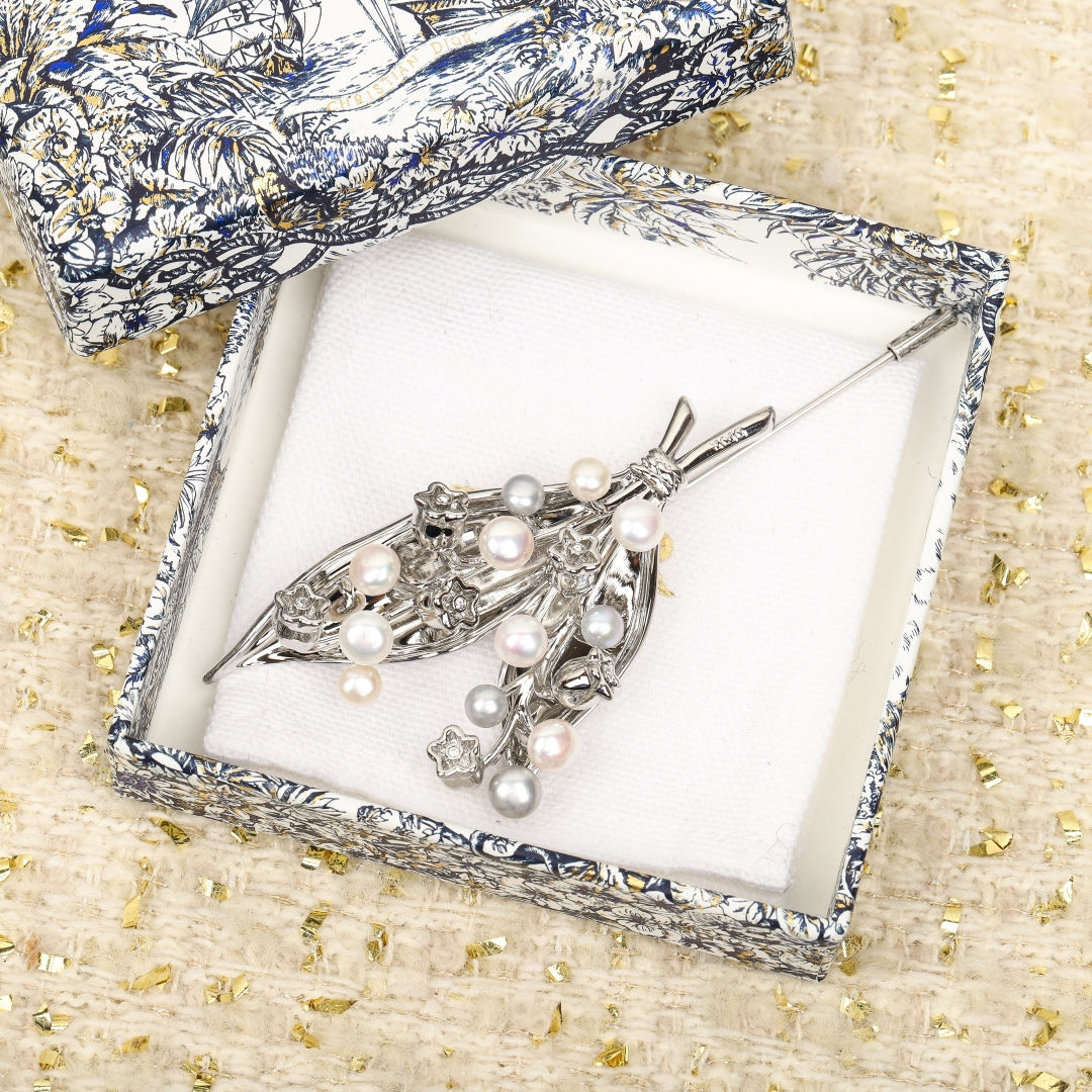 LuxluxHouse Best Quality Accessories Brooch Brooch Dior