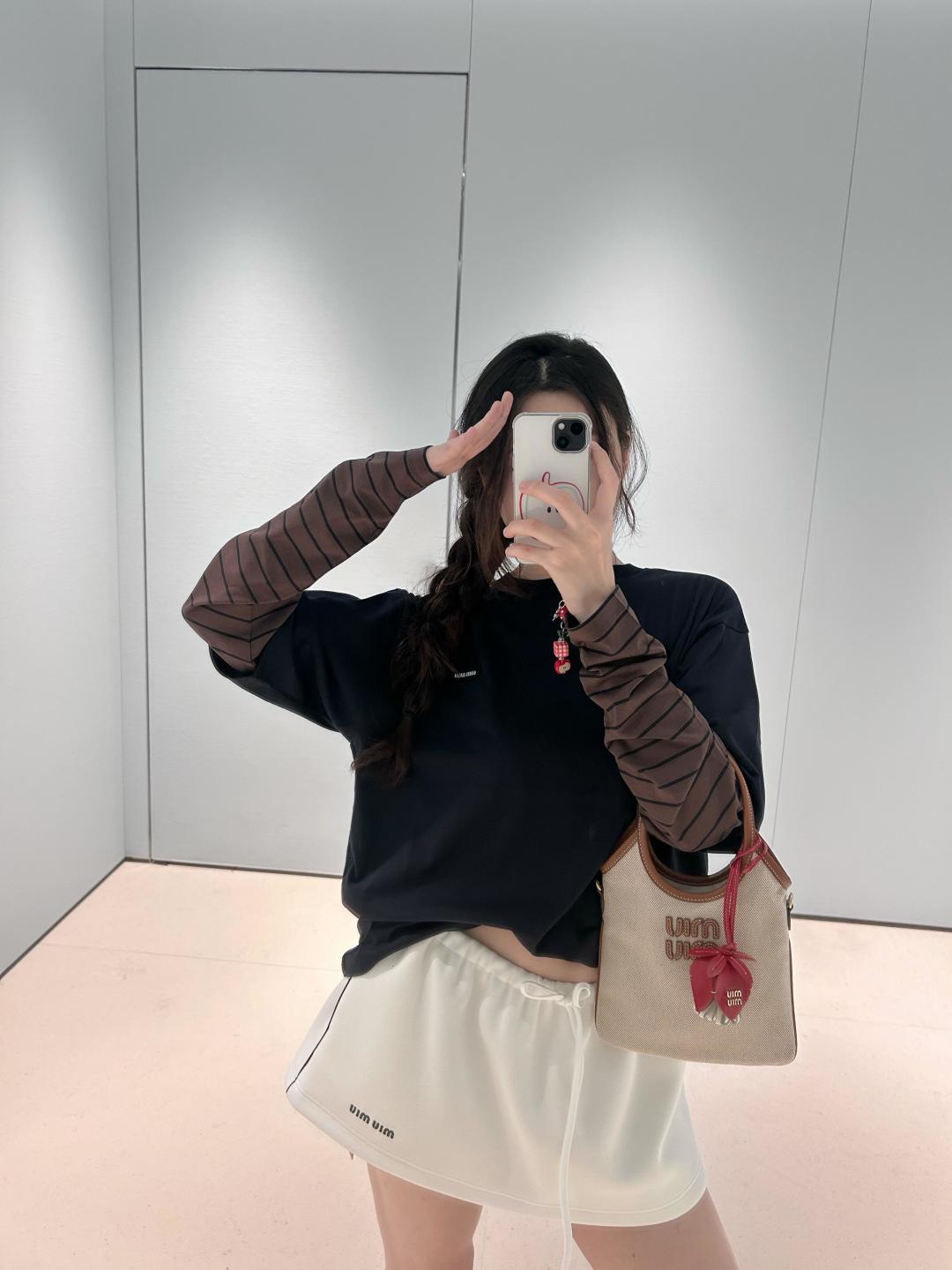 LuxluxHouse Best Quality Clothes Miu Miu T-shirt