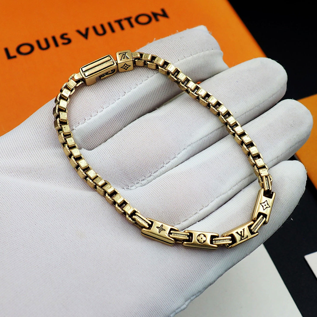 LuxluxHouse Best Quality Accessories Necklace Bracelet Louis Vuitton