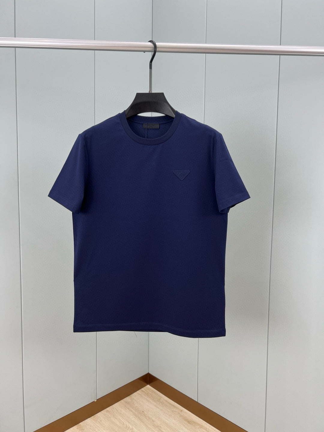 LuxluxHouse Best Quality Clothes T-shirt Prada