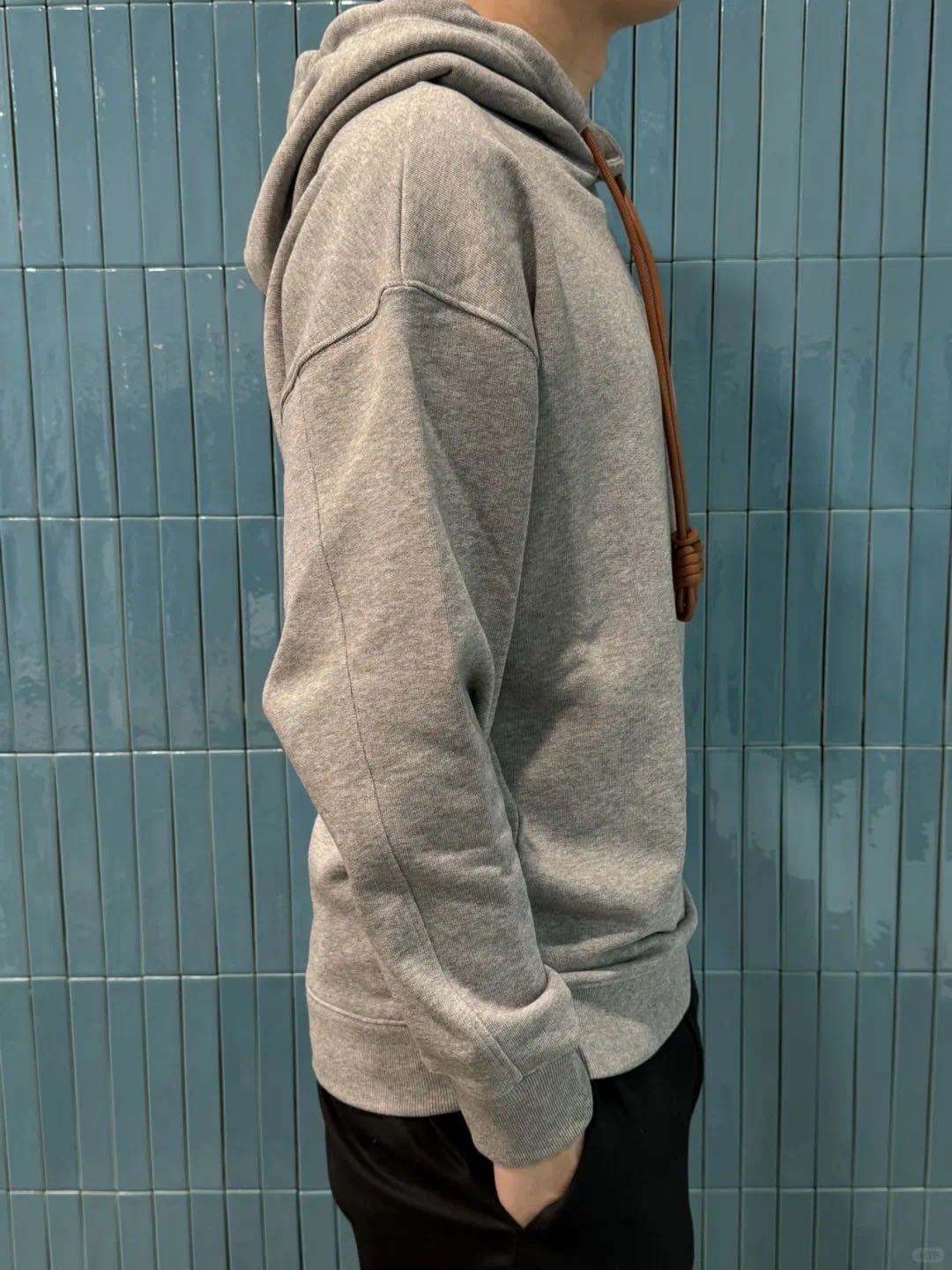 LuxluxHouse Best Quality Clothes Hoodie & Sweater Loewe