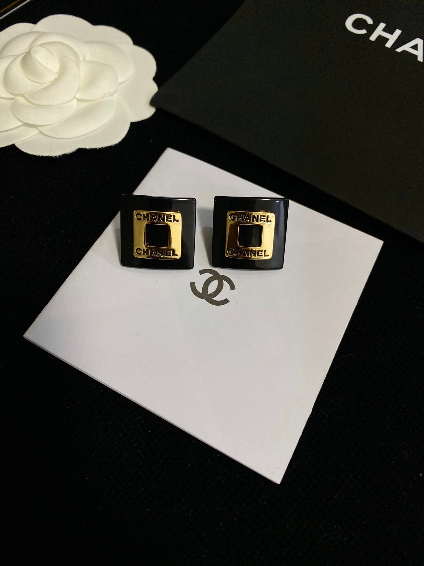 LuxluxHouse Best Quality Accessories Chanel Earrings