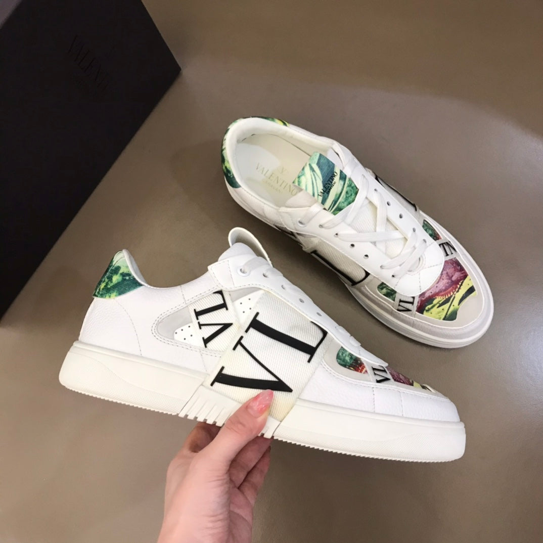 LuxluxHouse Best Quality Shoes Valentino