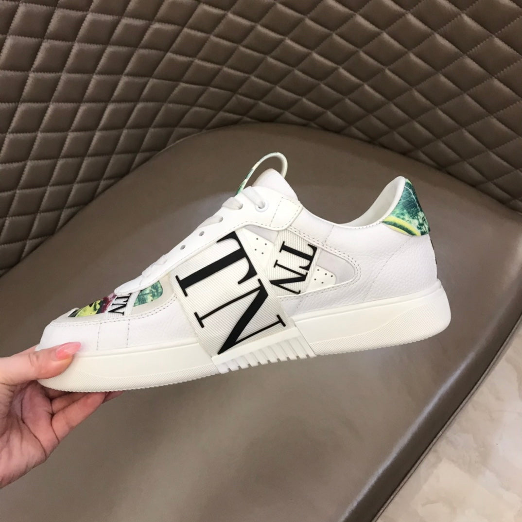 LuxluxHouse Best Quality Shoes Valentino