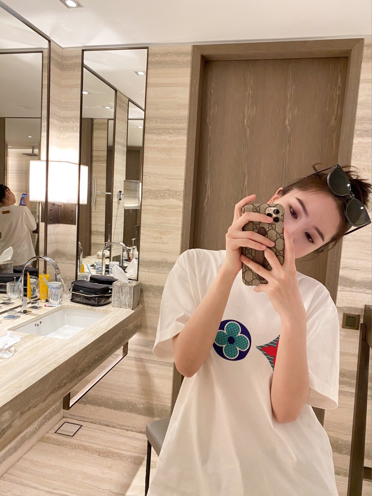 LuxluxHouse Best Quality Clothes T-shirt Louis Vuitton