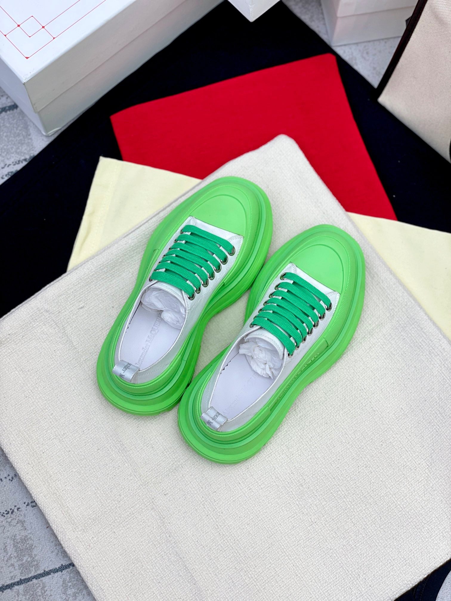 LuxluxHouse Best Quality Shoes Alexander McQueen