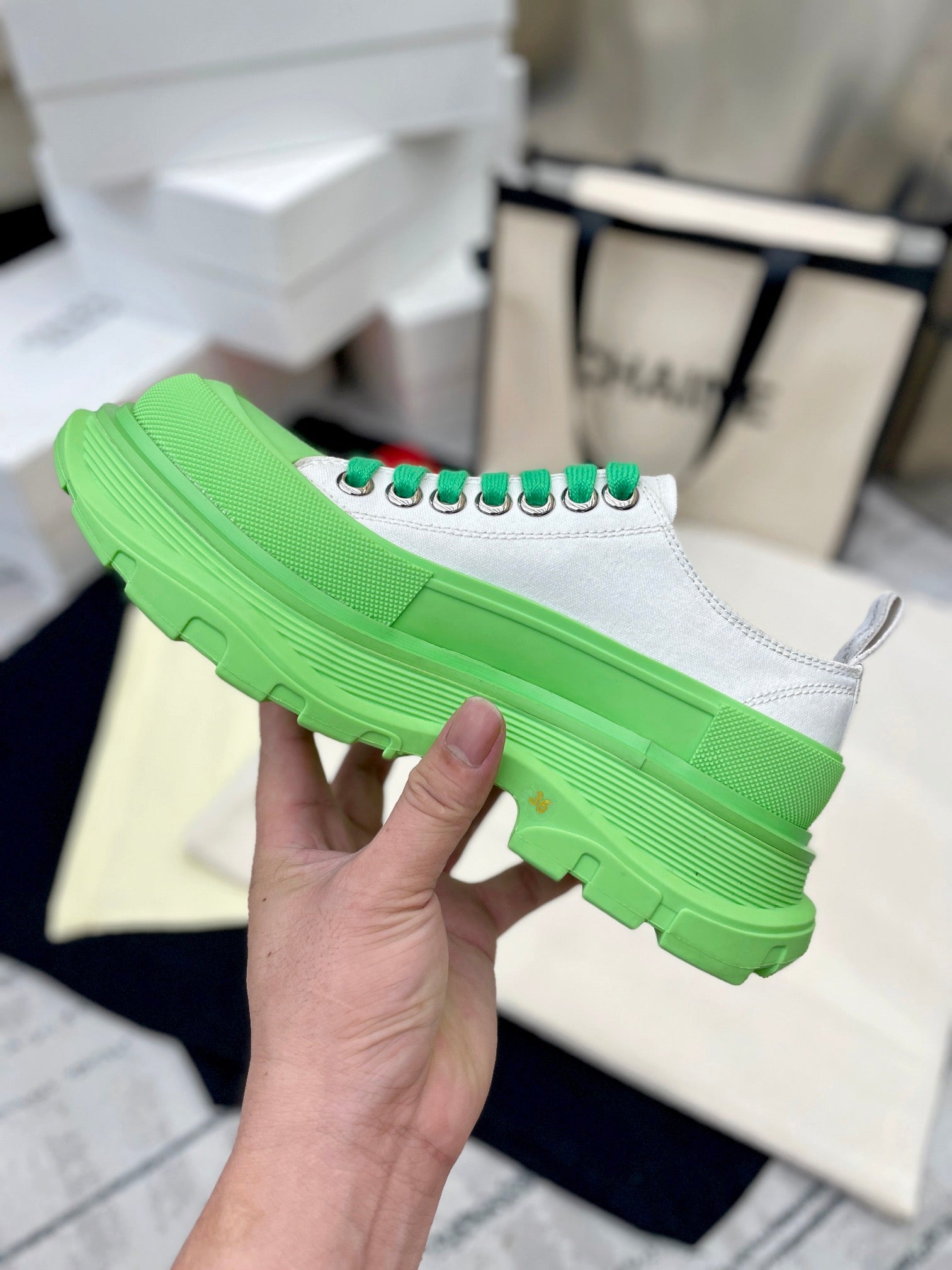 LuxluxHouse Best Quality Shoes Alexander McQueen