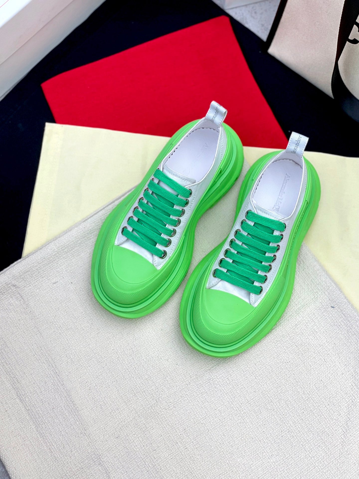 LuxluxHouse Best Quality Shoes Alexander McQueen