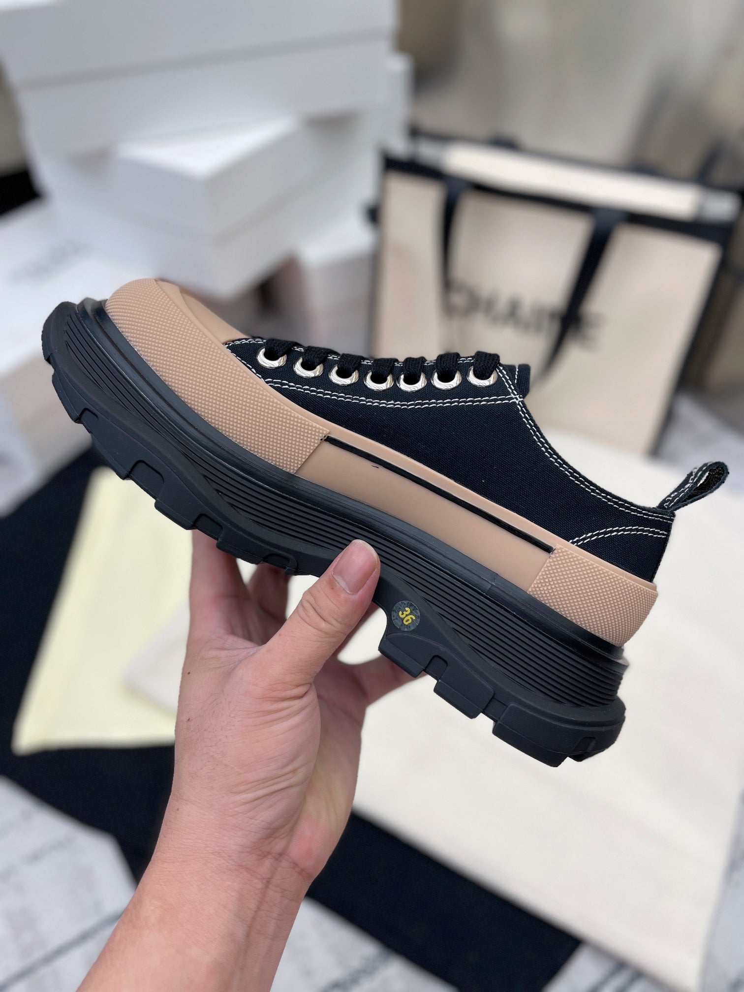 LuxluxHouse Best Quality Shoes Alexander McQueen