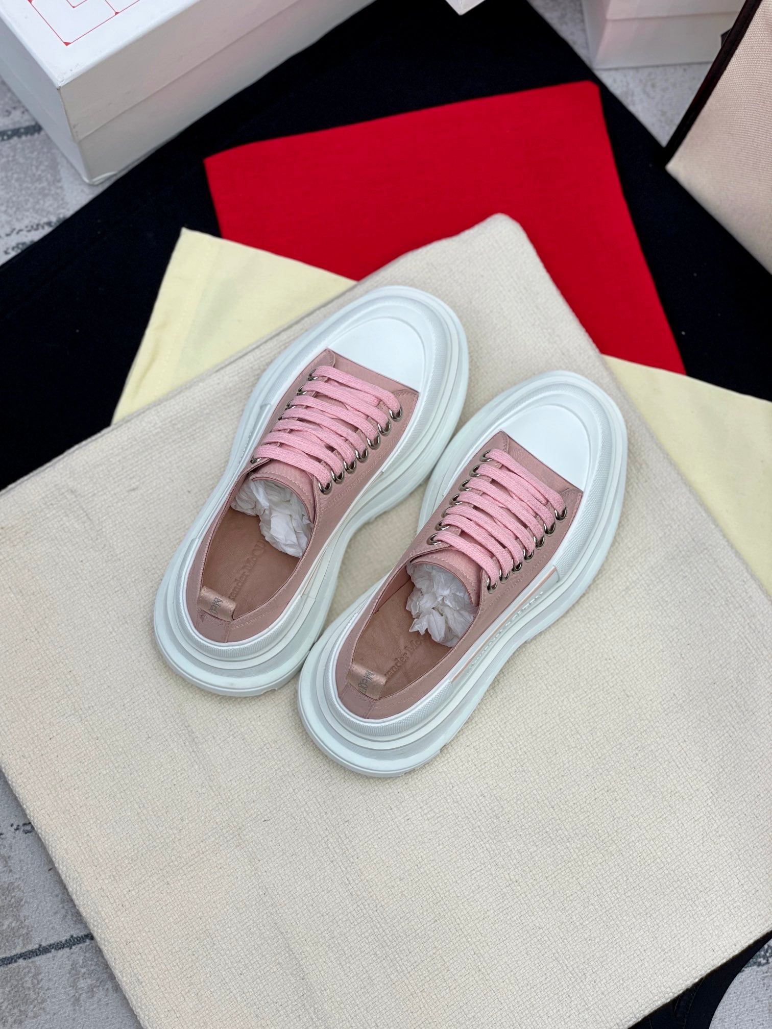 LuxluxHouse Best Quality Shoes Alexander McQueen