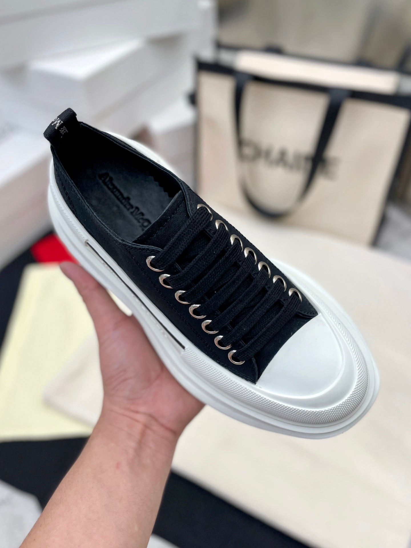 LuxluxHouse Best Quality Shoes Alexander McQueen