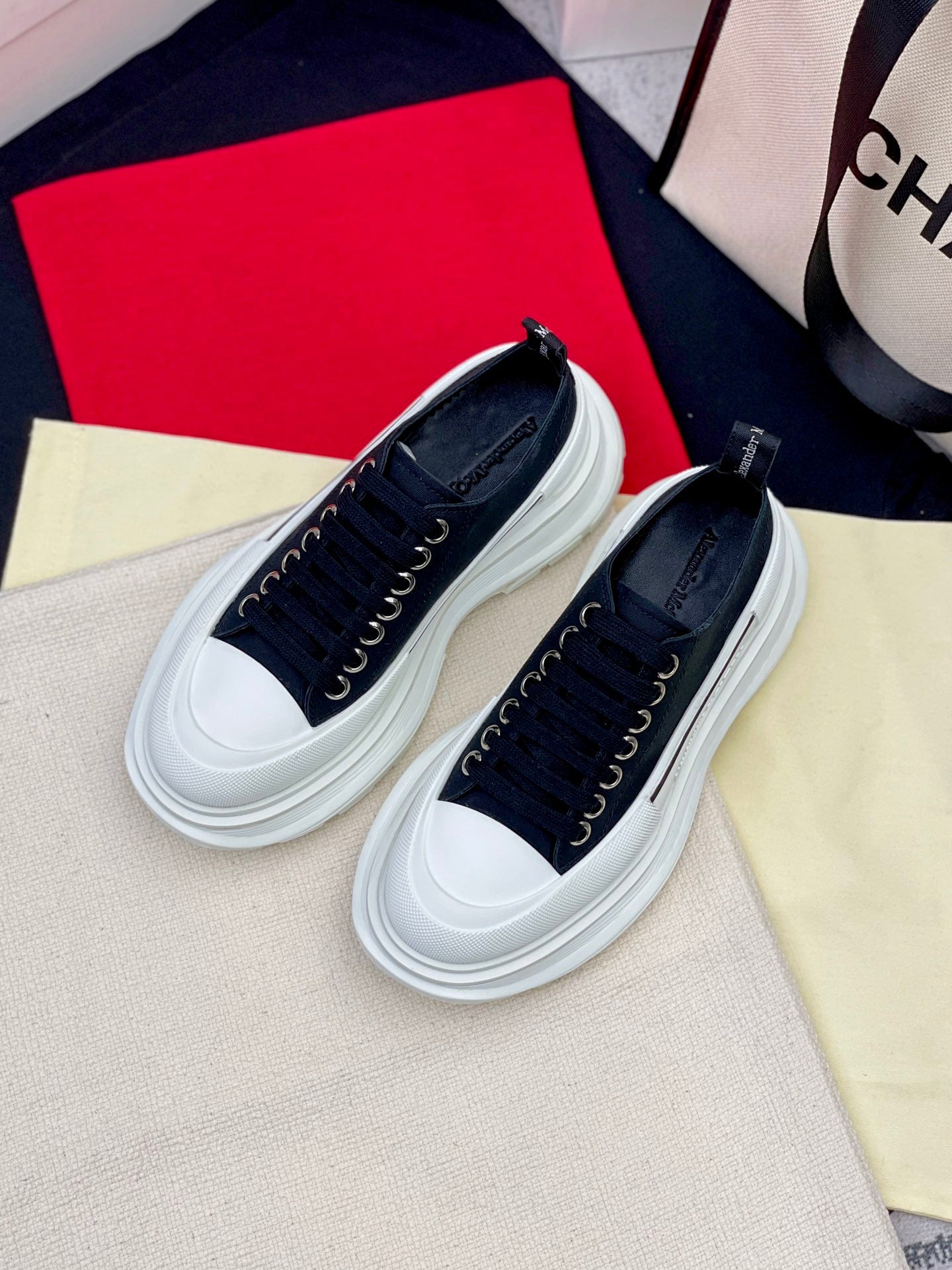 LuxluxHouse Best Quality Shoes Alexander McQueen