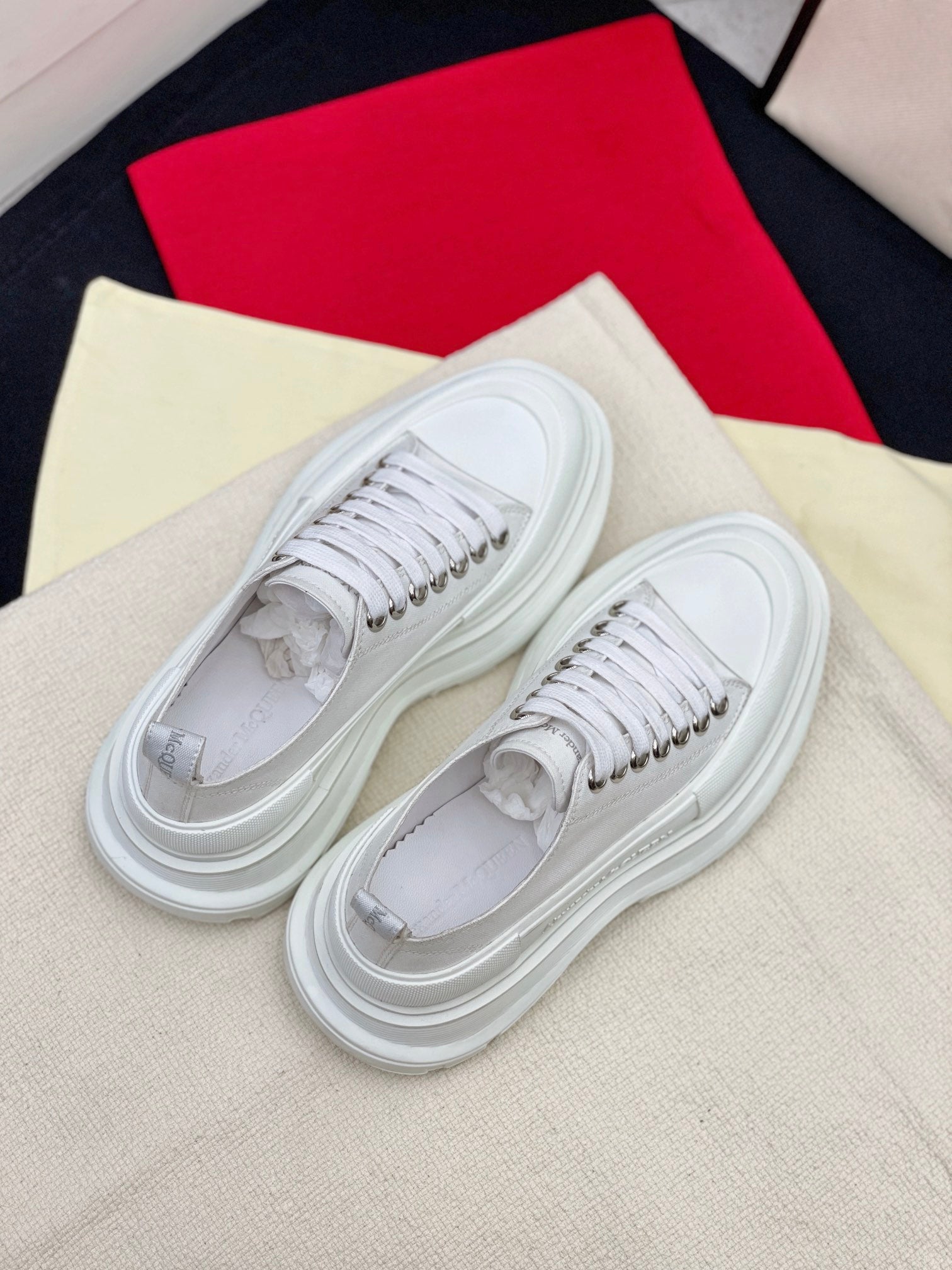 LuxluxHouse Best Quality Shoes Alexander McQueen