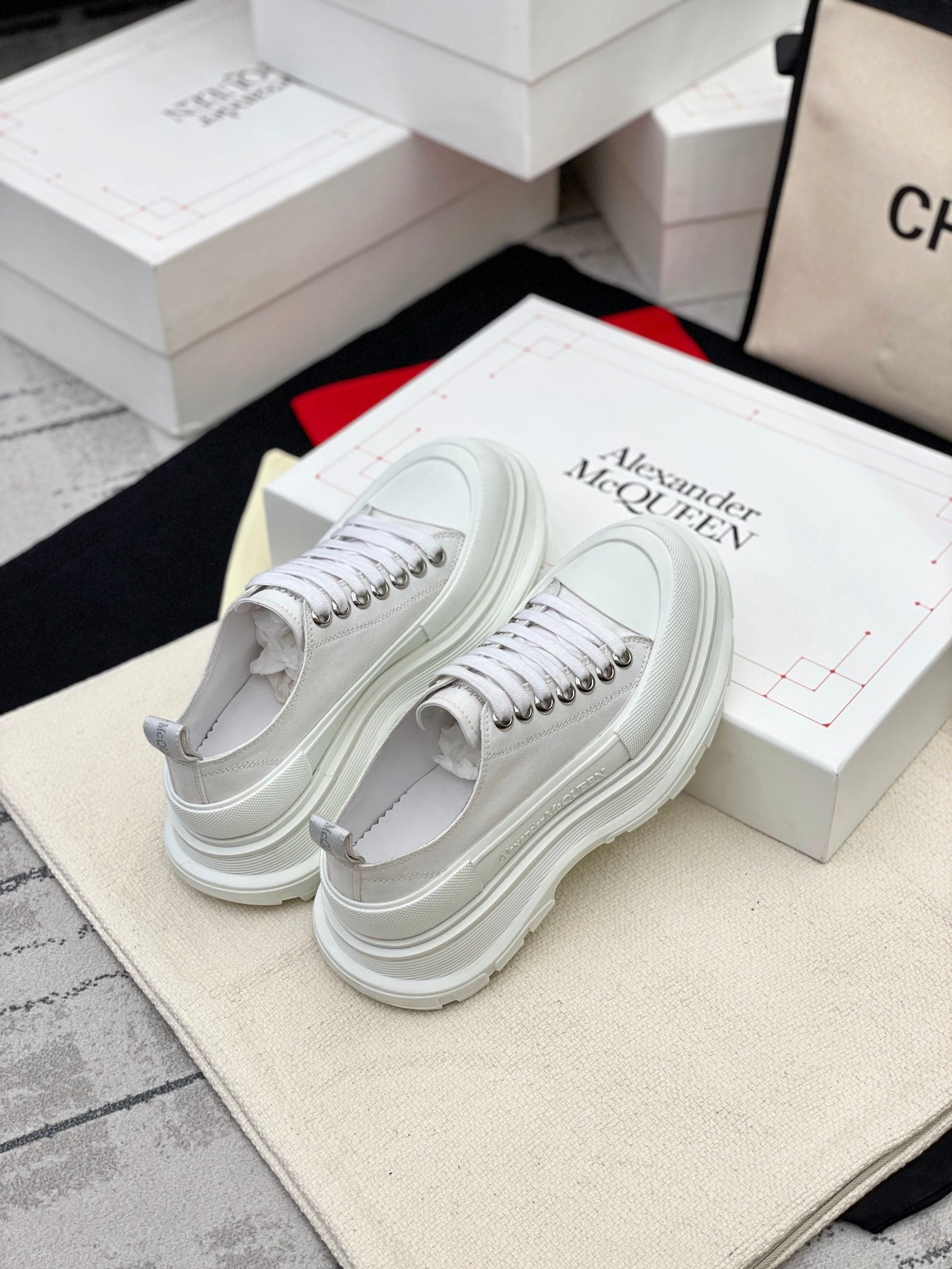 LuxluxHouse Best Quality Shoes Alexander McQueen