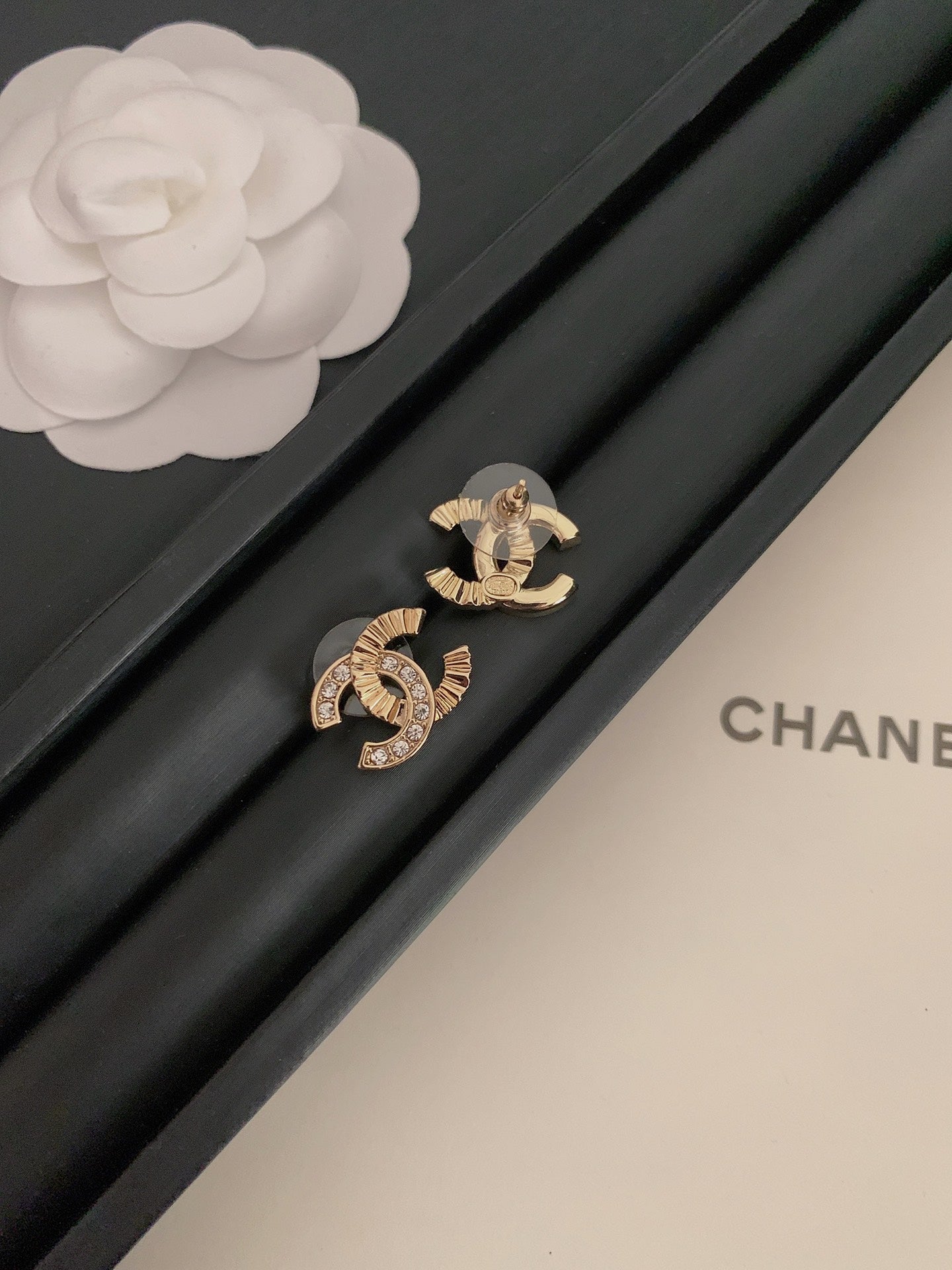 LuxluxHouse Best Quality Accessories Chanel Earrings