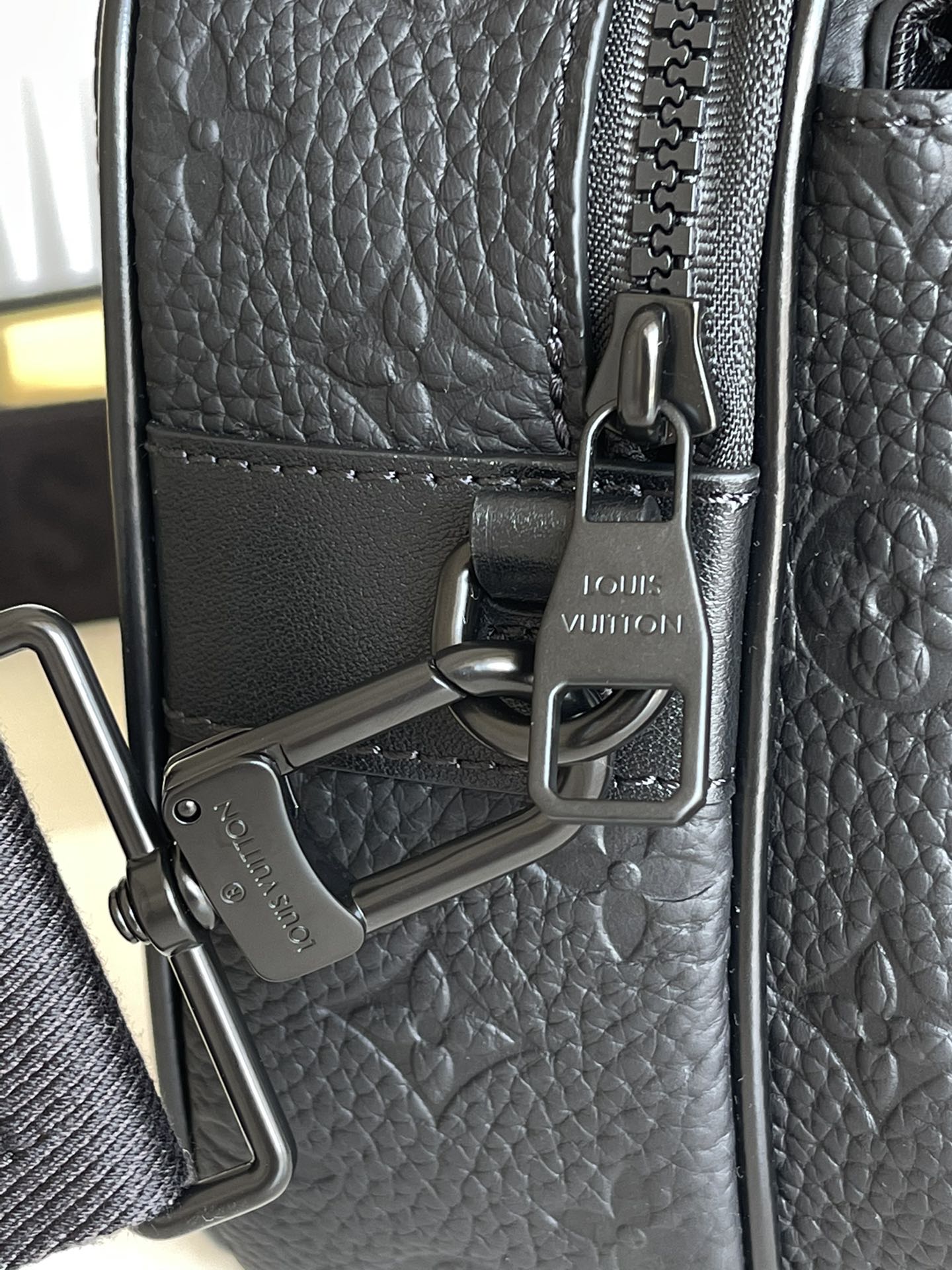 LuxluxHouse Best Quality Bags Louis Vuitton Men