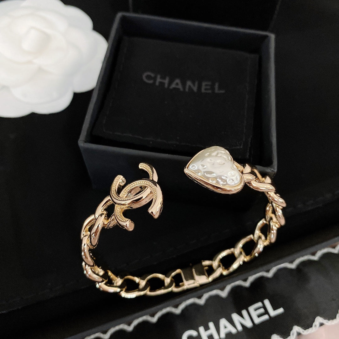 LuxluxHouse Best Quality Accessories Bracelet Bracelet Earrings Chanel Earrings